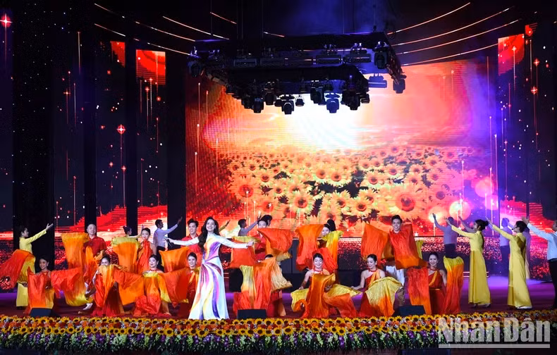 会议上的艺术表演节目。 会议上的艺术表演节目。