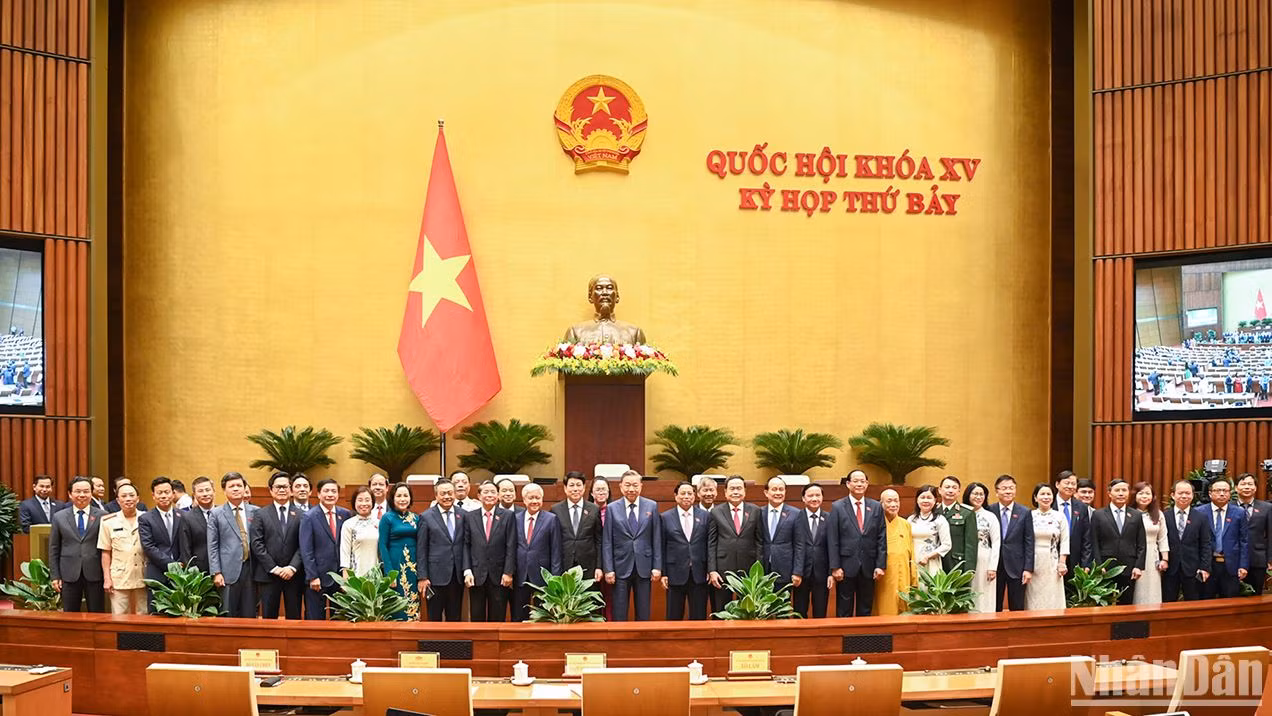 越南第十五届国会第七次会议闭幕【组图】
