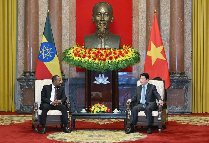 越南国家主席梁强会见埃塞俄比亚总理阿比·艾哈迈德·阿里。