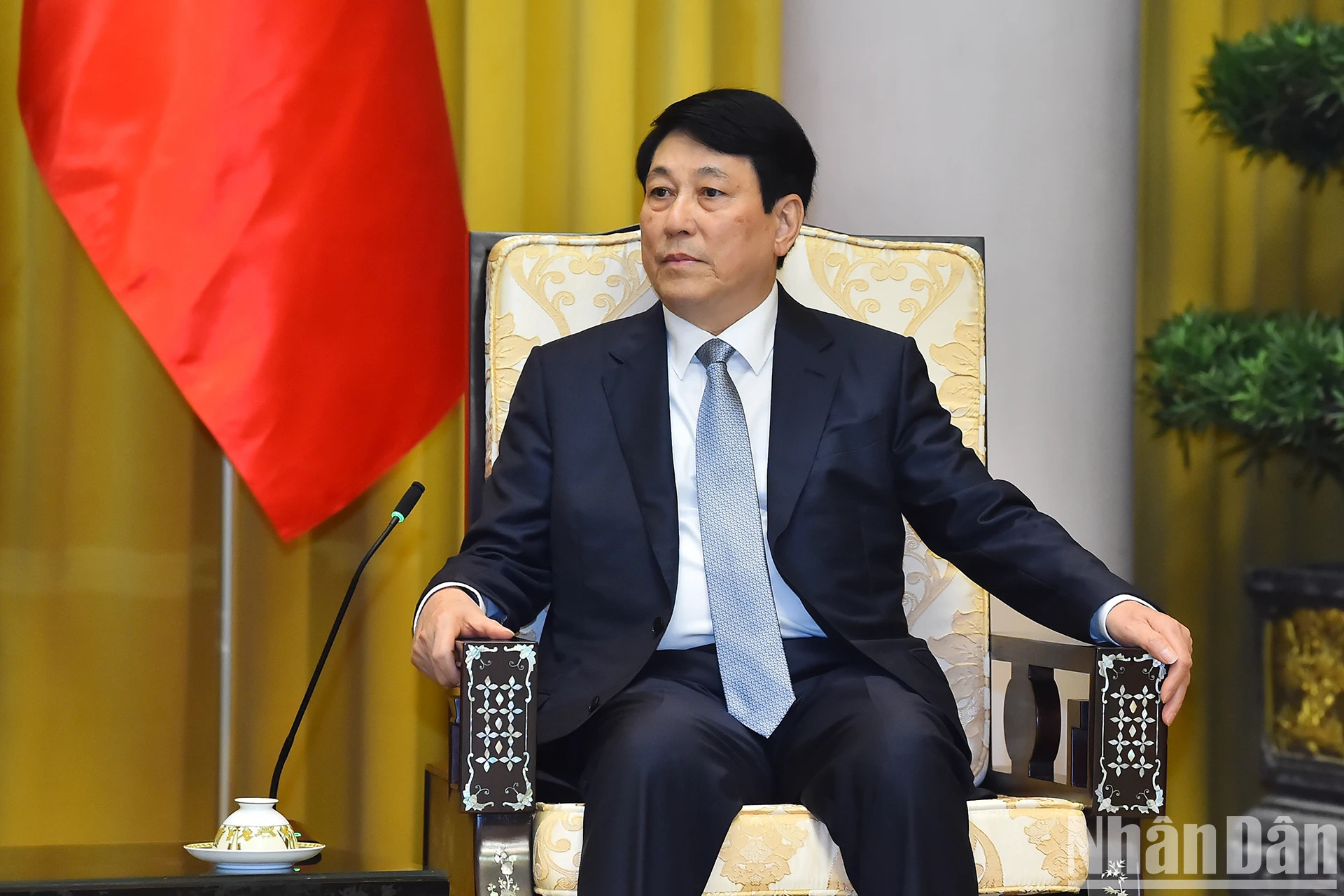 越南国家主席梁强在会见时发表讲话。 越南国家主席梁强在会见时发表讲话。
