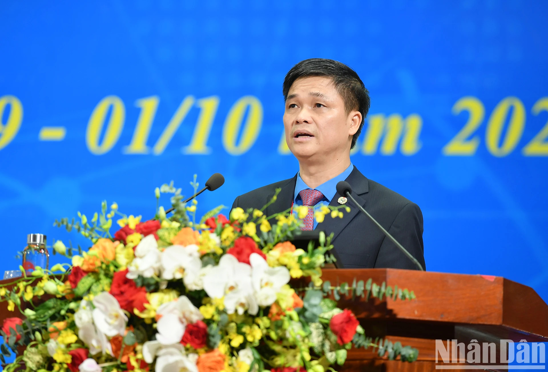 越南劳动总联合会执委会副主席、越南工会主席午维晓致辞表示,大会将决定未来5年工会活动和干部、公务员和劳动者运动的重要工作。 越南劳动总联合会执委会副主席、越南工会主席午维晓致辞表示,大会将决定未来5年工会活动和干部、公务员和劳动者运动的重要工作。