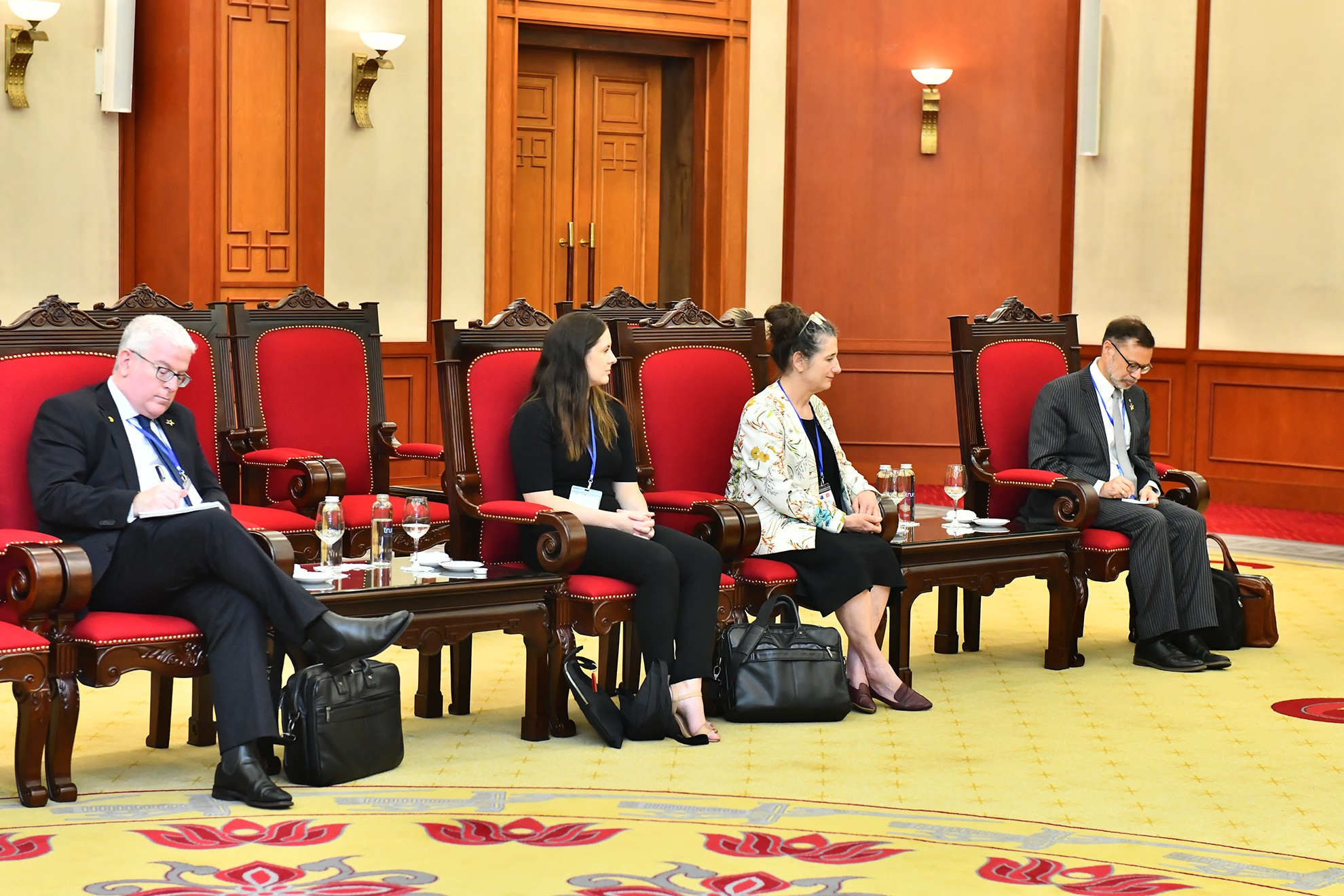 澳方代表团成员。