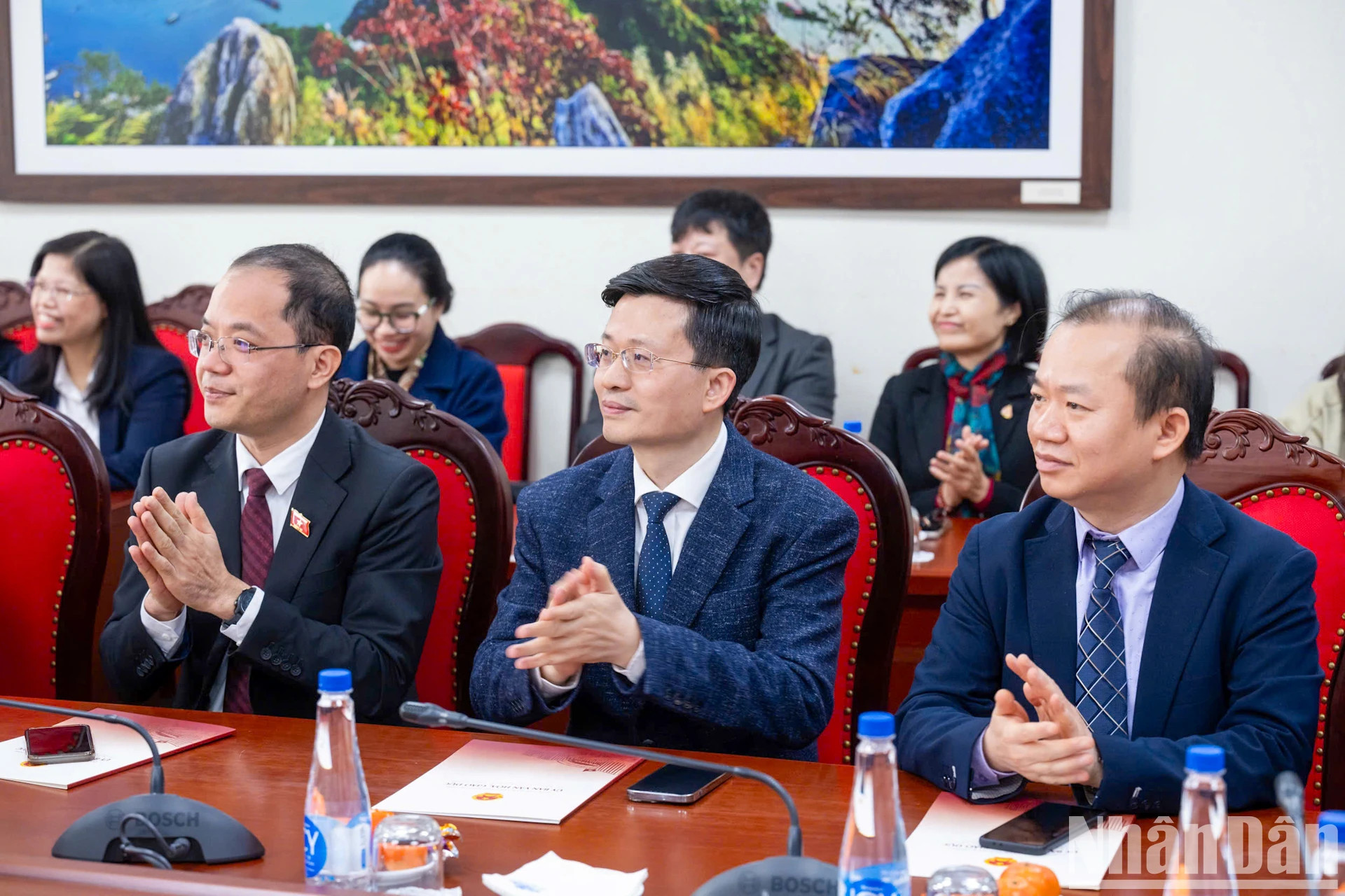 与会代表。 与会代表。