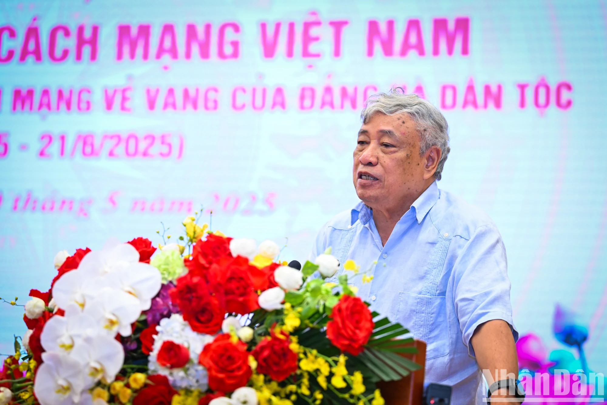 越南通讯社原社长陈梅享分享了他作为战地记者的回忆。 越南通讯社原社长陈梅享分享了他作为战地记者的回忆。