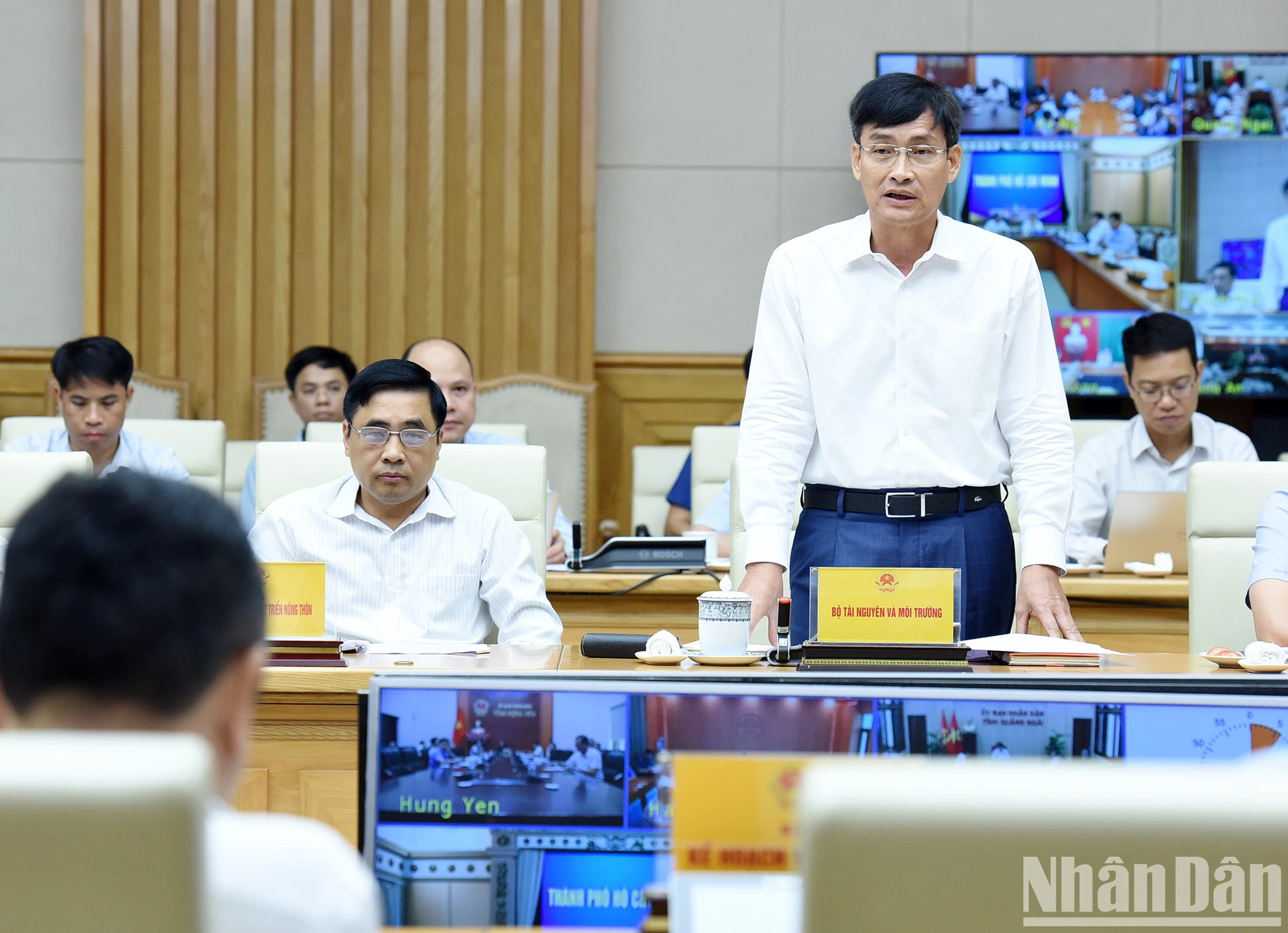 自然资源与环境部副部长陈贵坚发表讲话。 自然资源与环境部副部长陈贵坚发表讲话。