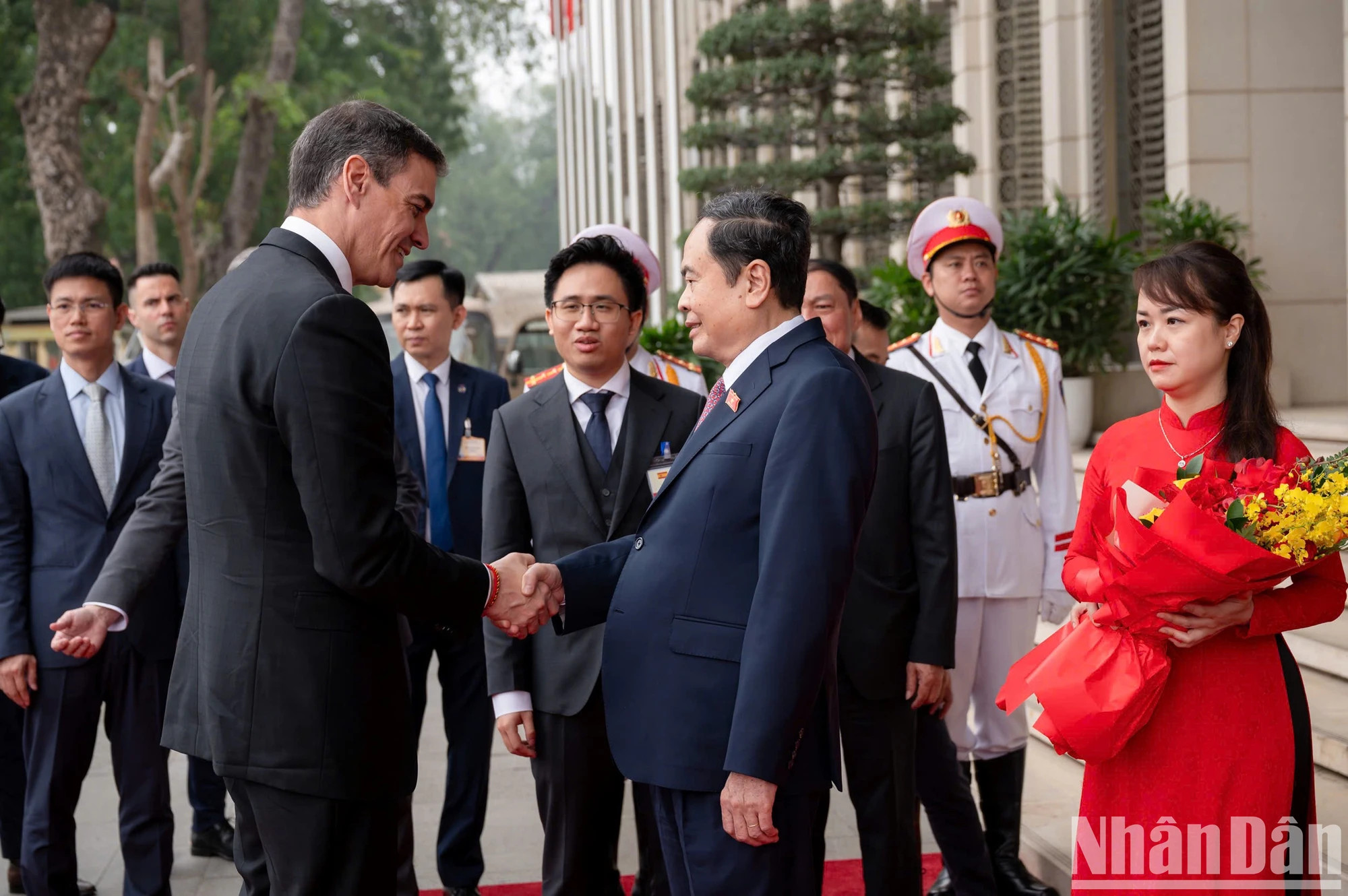 国会主席陈青敏欢迎西班牙首相佩德罗·桑切斯·佩雷斯–卡斯特洪访越。