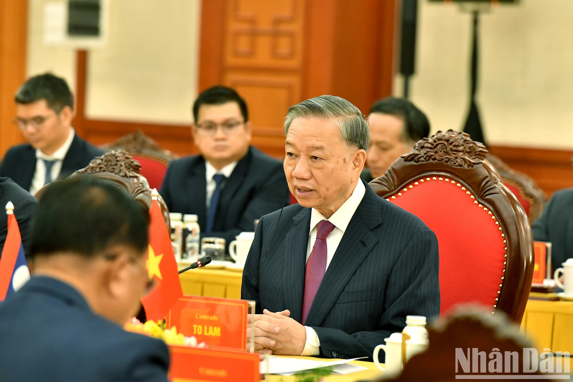 越共中央总书记、国家主席苏林在会谈中发表讲话。 越共中央总书记、国家主席苏林在会谈中发表讲话。