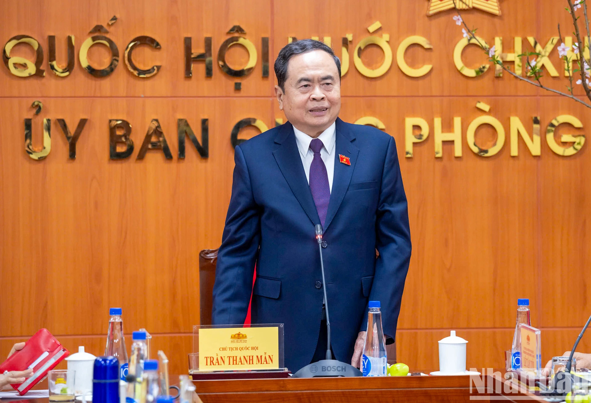 国会主席陈青敏发表讲话。 国会主席陈青敏发表讲话。