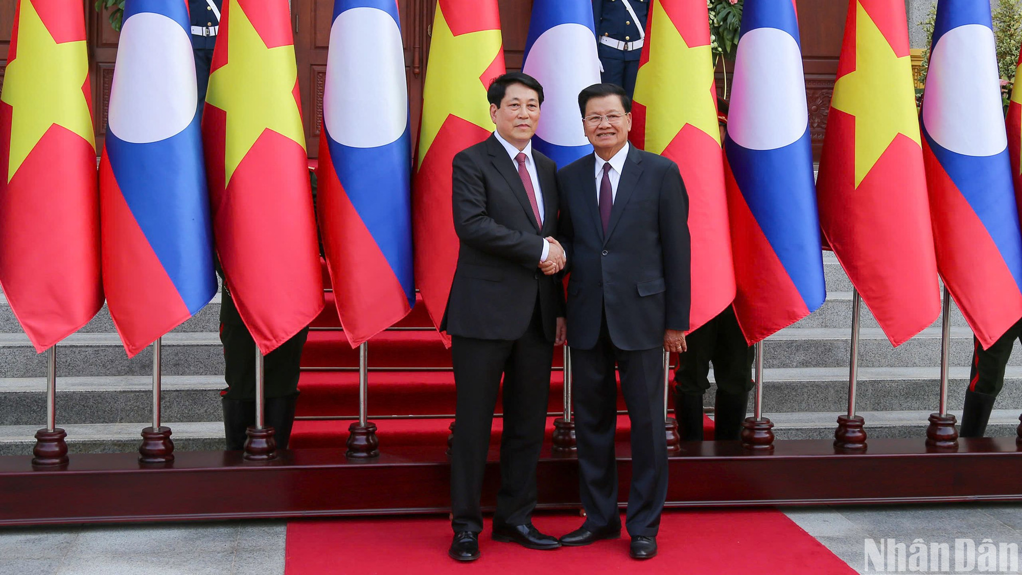越南国家主席梁强同老挝人民革命党中央总书记、老挝国家主席通伦·西苏里举行会谈【组图】