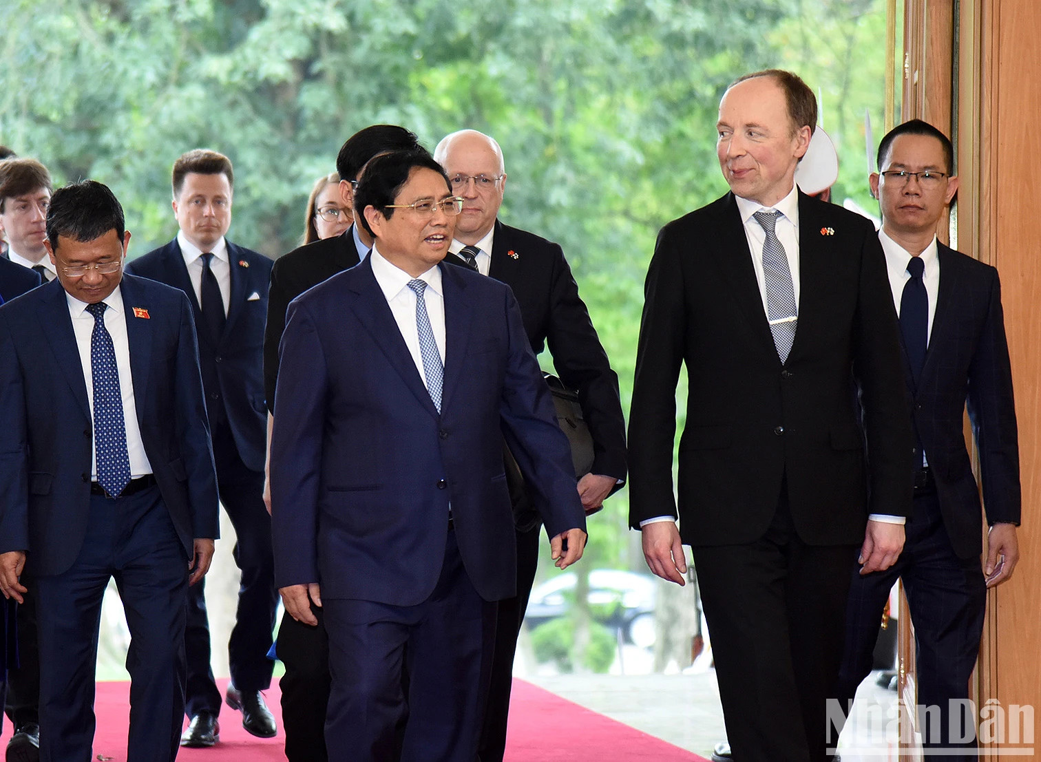 越南政府总理范明正欢迎芬兰议会议长尤西·哈拉阿霍访越。 越南政府总理范明正欢迎芬兰议会议长尤西·哈拉阿霍访越。