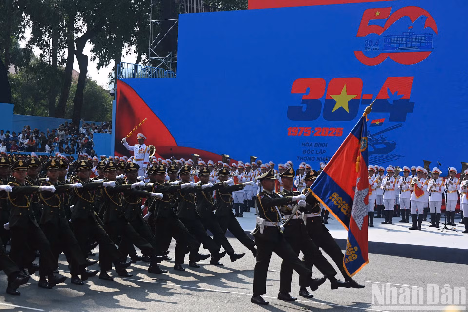 柬埔寨皇家军队参加阅兵。