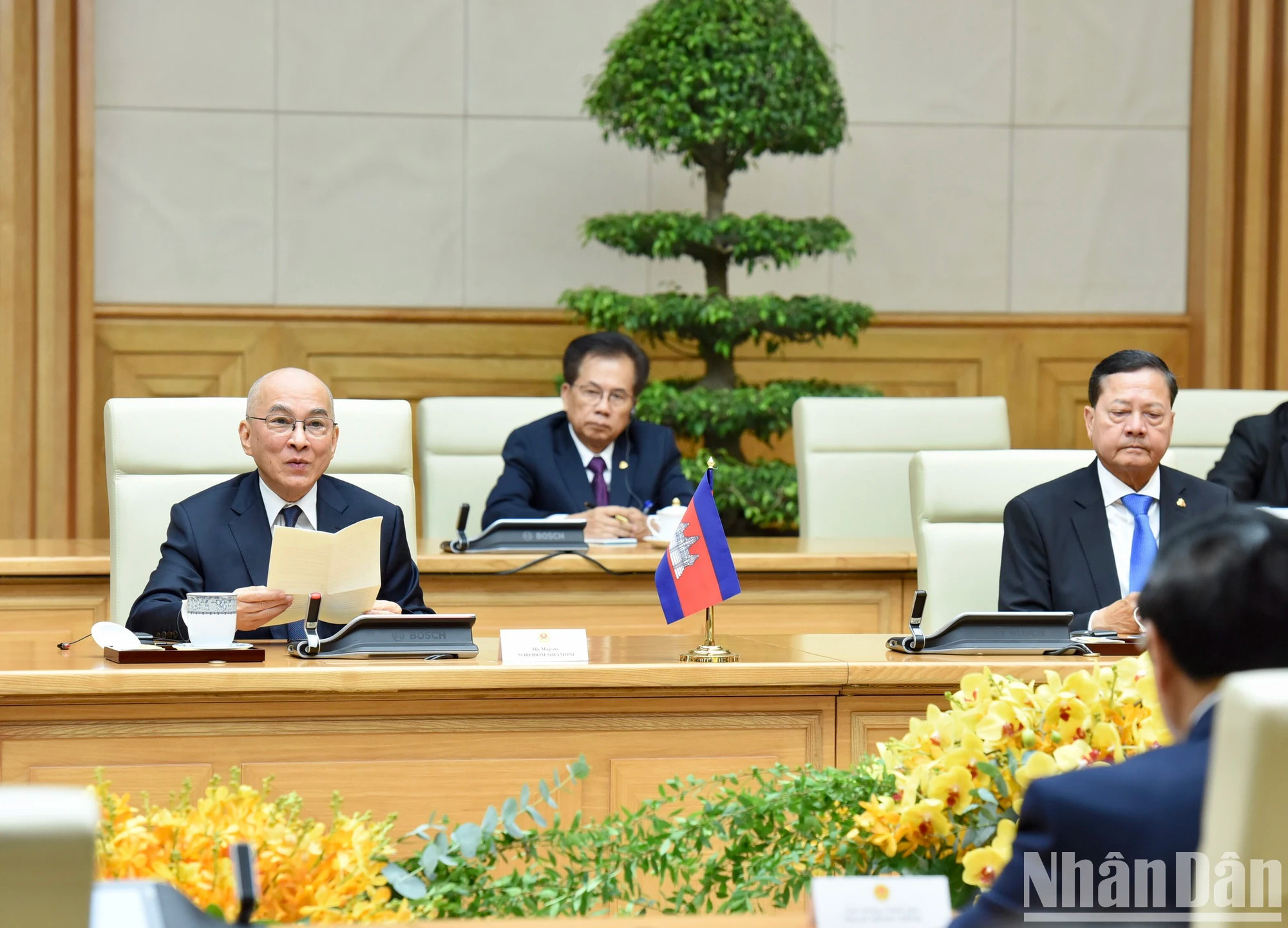 柬埔寨国王诺罗敦·西哈莫尼发表讲话。