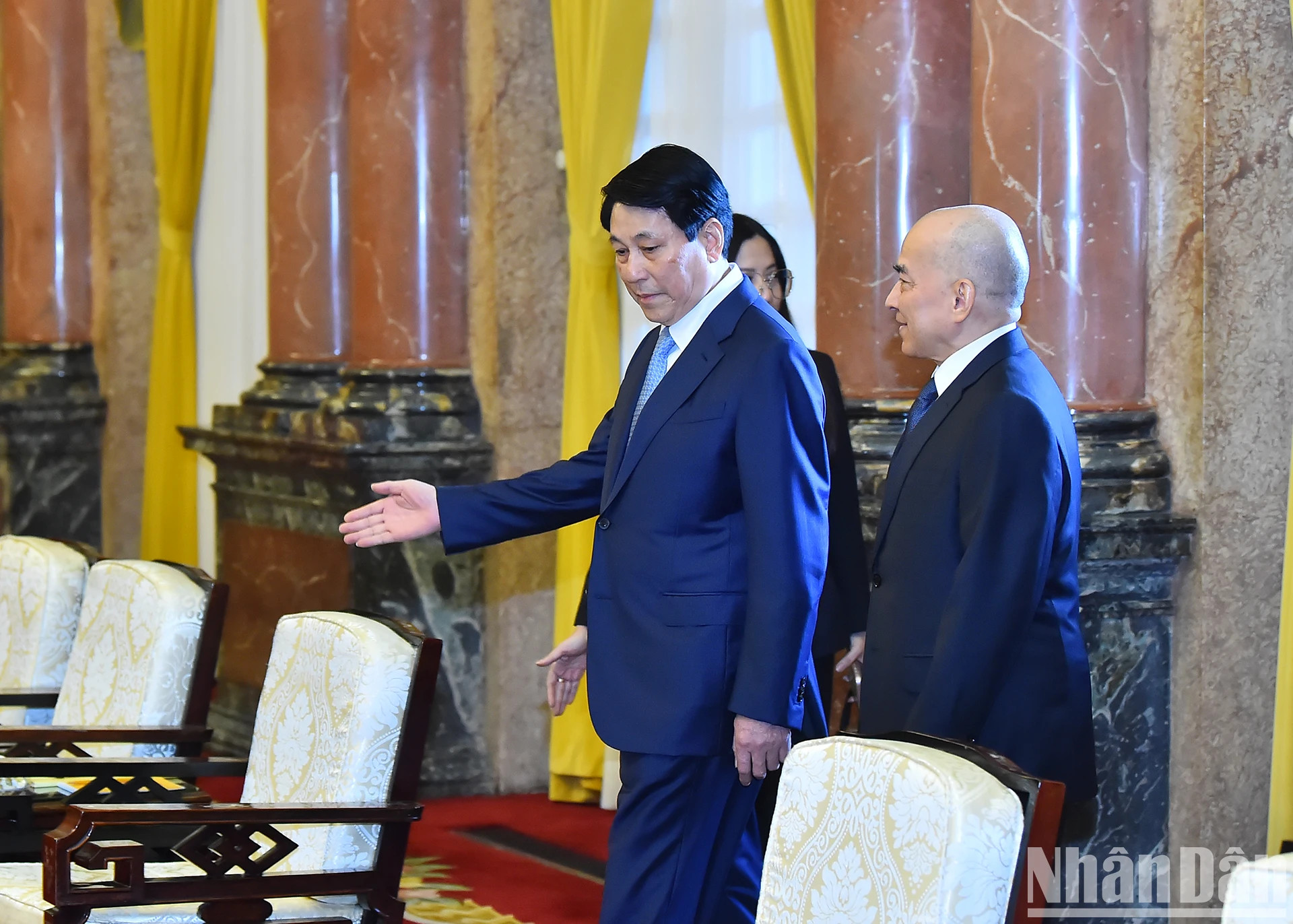 柬埔寨国王诺罗敦·西哈莫尼于2024年11月28日至29日对越南进行国事访问。 柬埔寨国王诺罗敦·西哈莫尼于2024年11月28日至29日对越南进行国事访问。