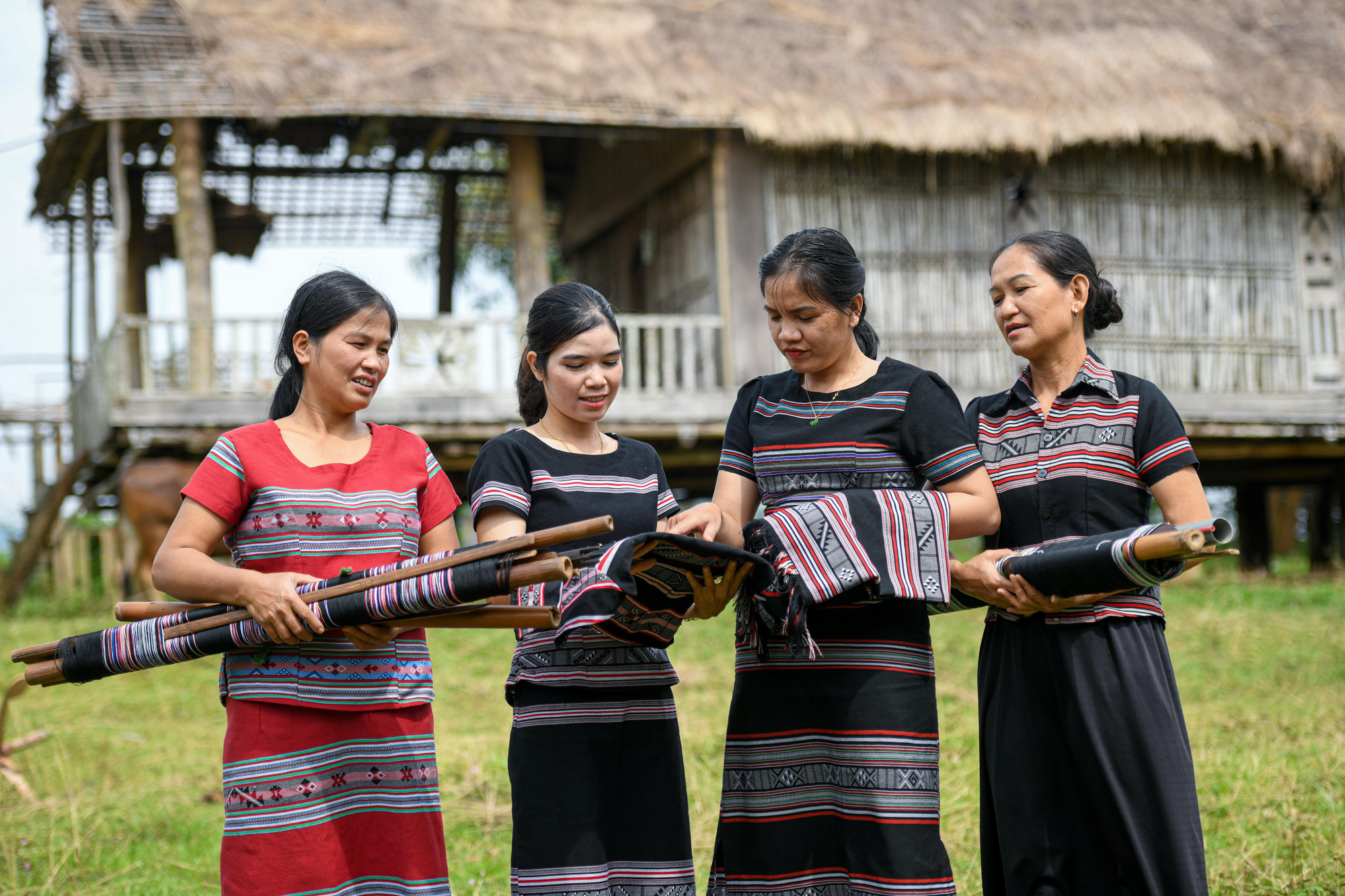 赫耶族妇女。（图片来源：成达 摄）