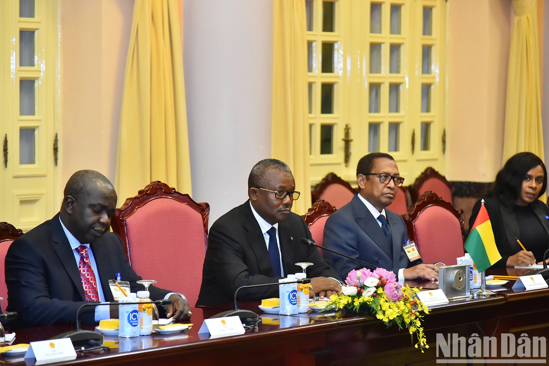 几内亚比绍总统乌马罗·西索科·恩巴洛在会谈中发表讲话。