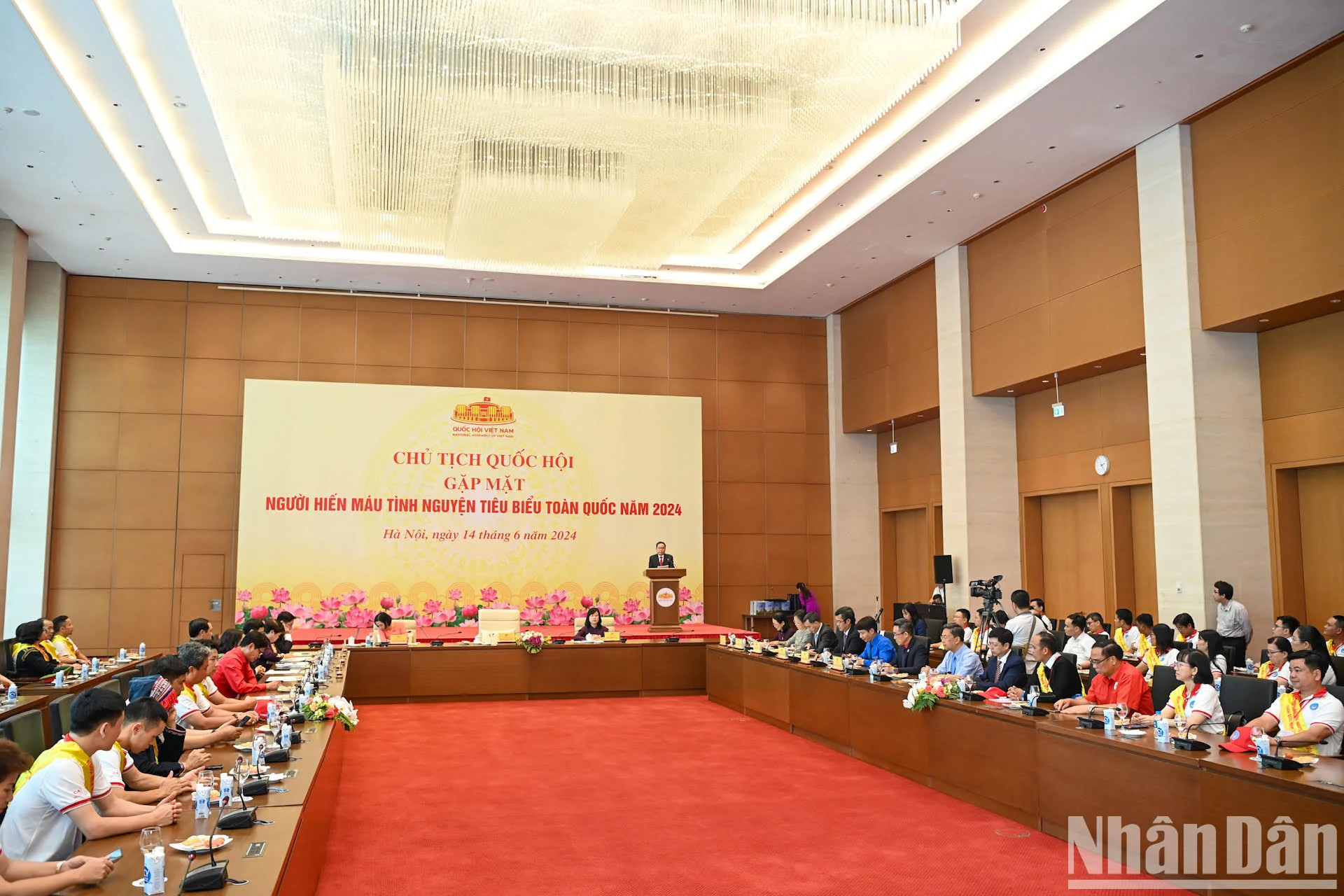 会面场景。 会面场景。