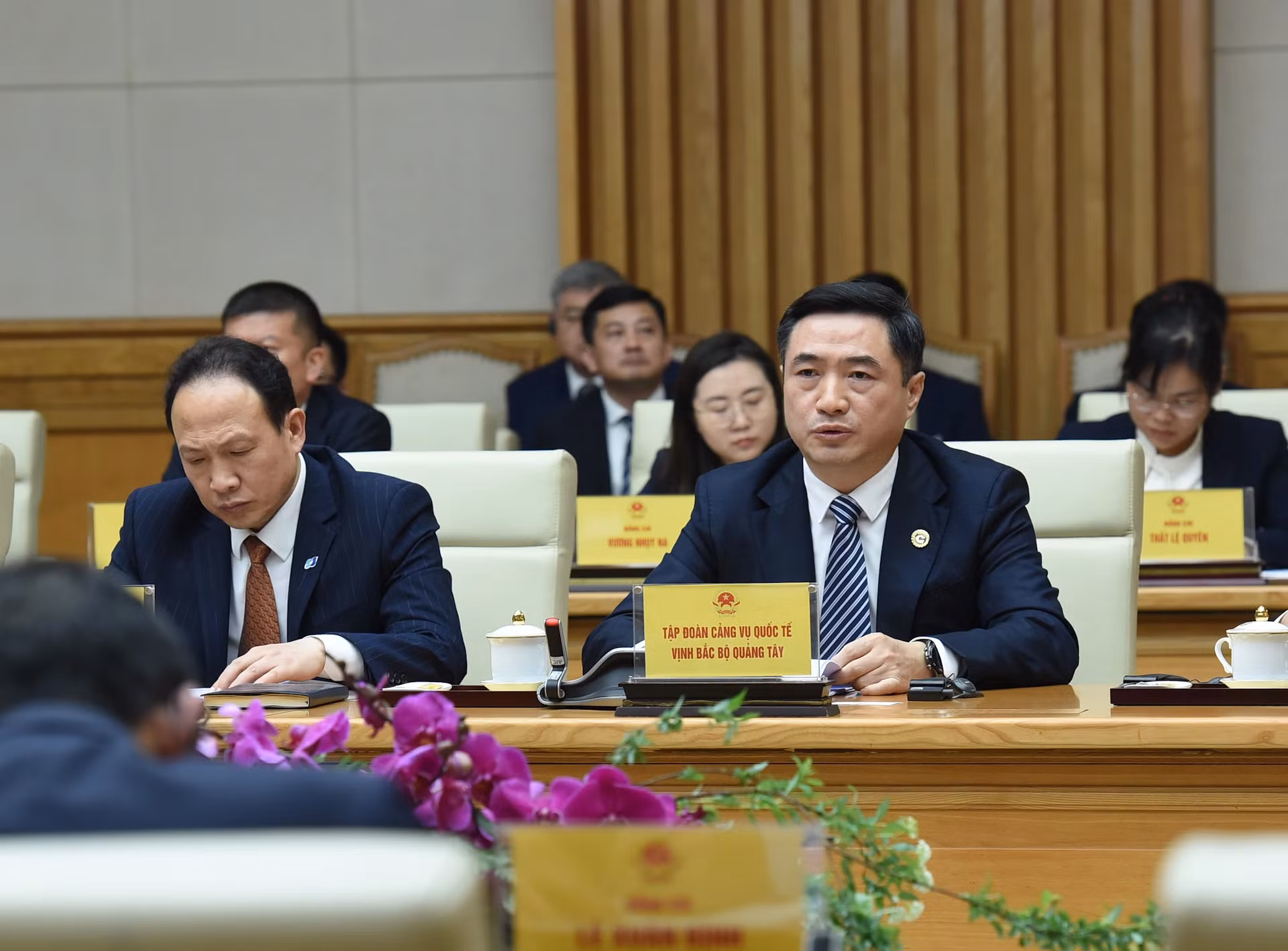 西北部湾国际港务集团有限公司总经理刘胜友发表讲话。