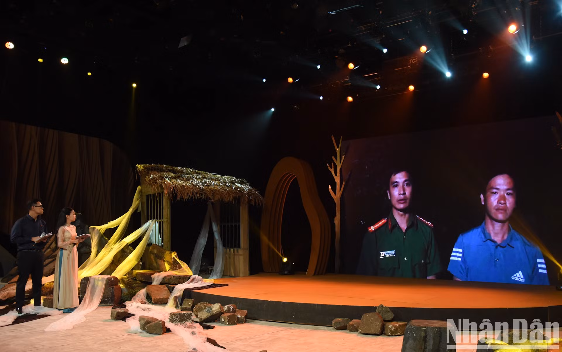 节目主要内容是心系三号台风“摩羯”引发的洪水、山体滑坡灾区群众，让全国观众充分了解由暴雨洪水导致群众遭受的巨大损失，为灾区群众鼓劲，表达深深的同情，激励灾区群众增强信心、战胜困难、发挥创新，做好灾后恢复重建工作。