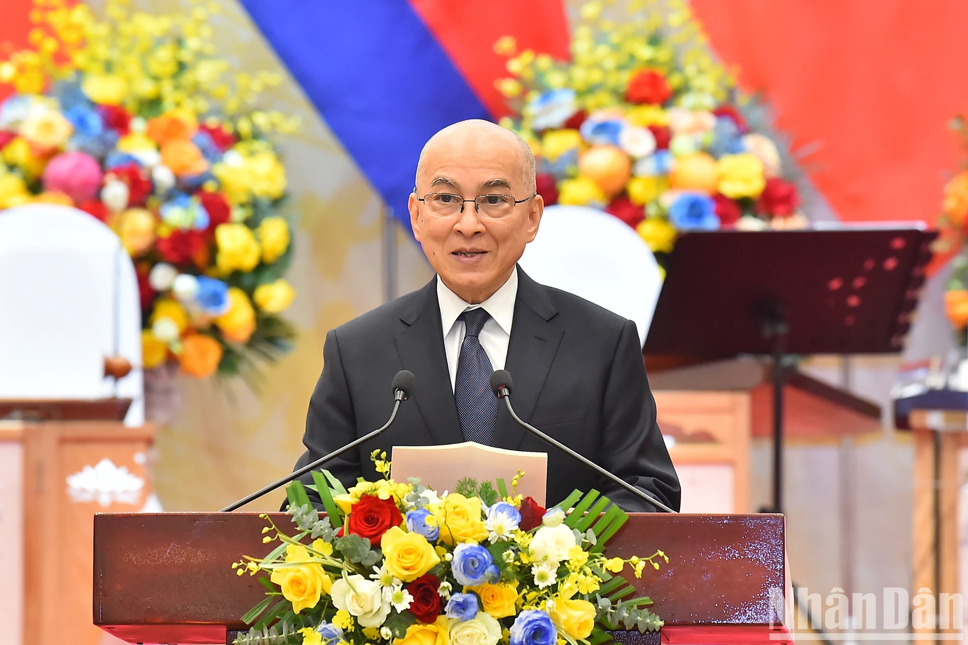 柬埔寨国王西哈莫尼发表讲话。