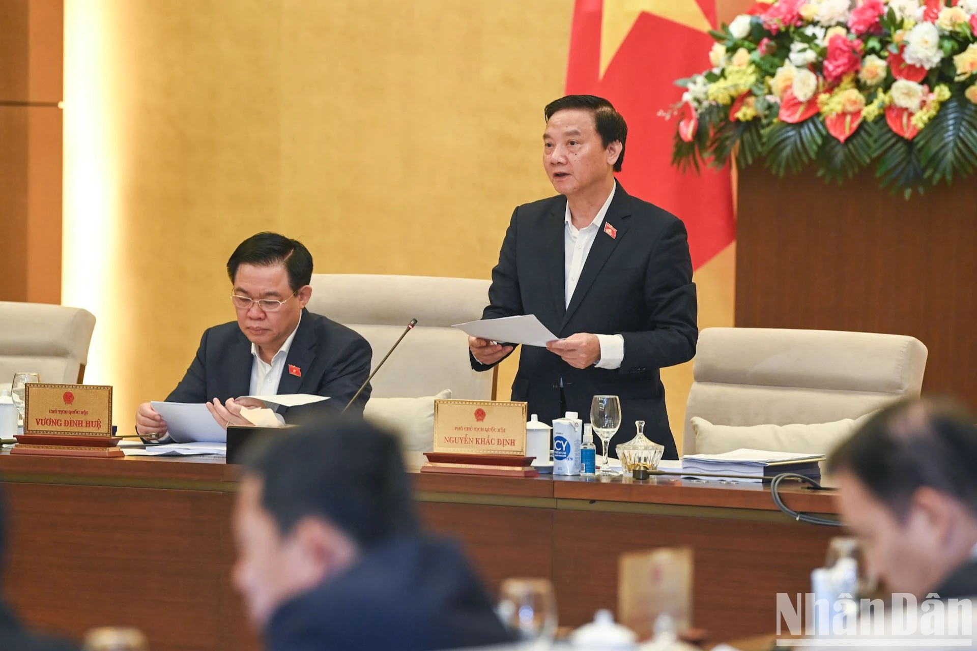 国会副主席阮克定指引《档案法》（修正案）的说明、吸收意见和整理内容。