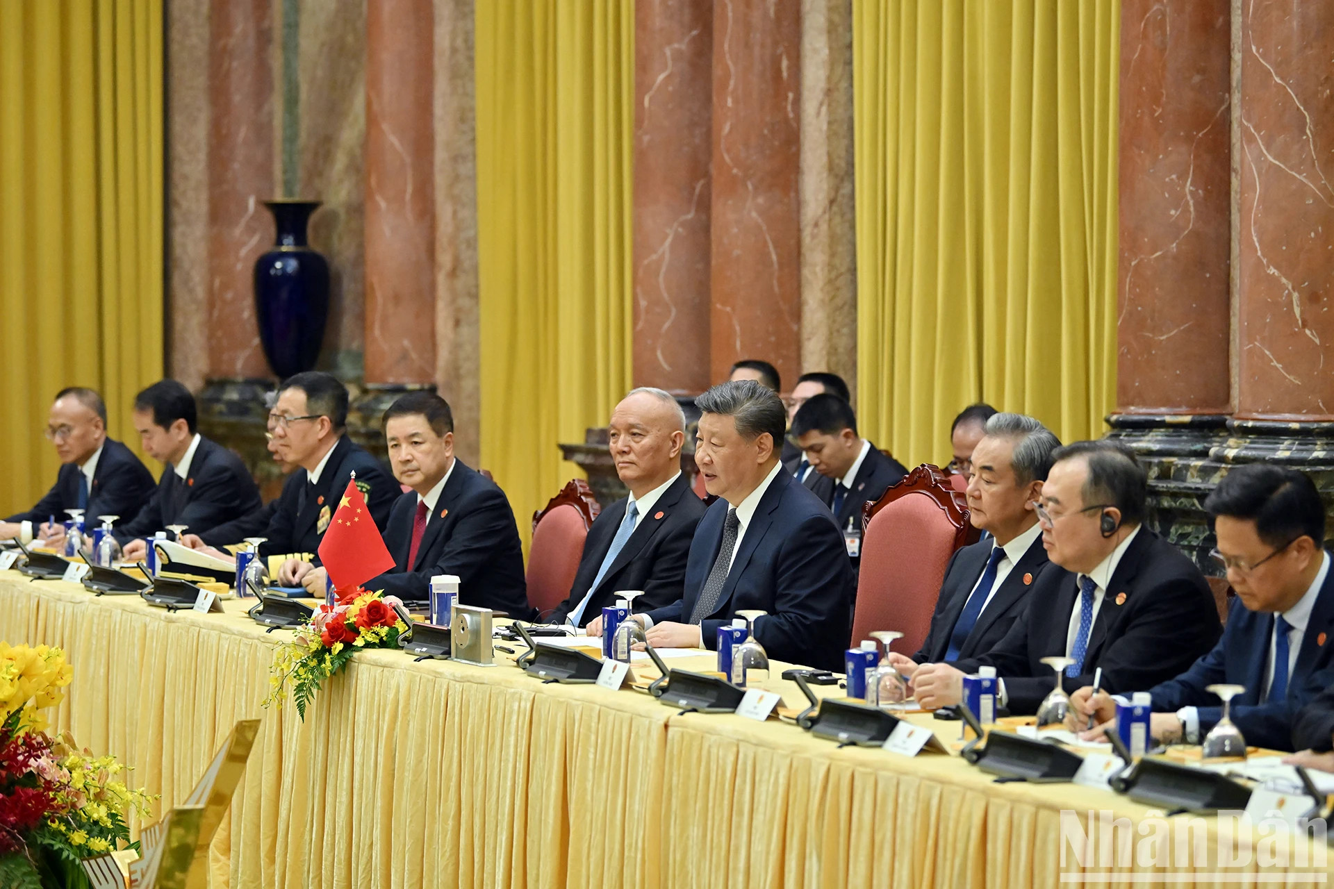 出席会谈的中国代表团。