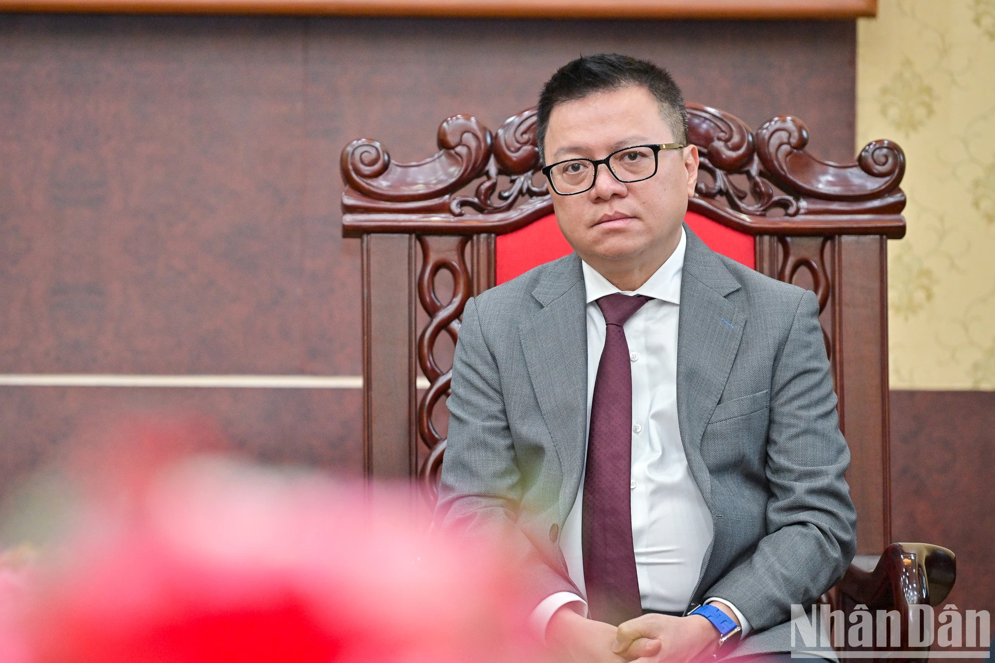 越共中央委员、越南《人民报》社总编辑、中央宣教部副部长、越南新闻工作者协会主席黎国明出席会见。