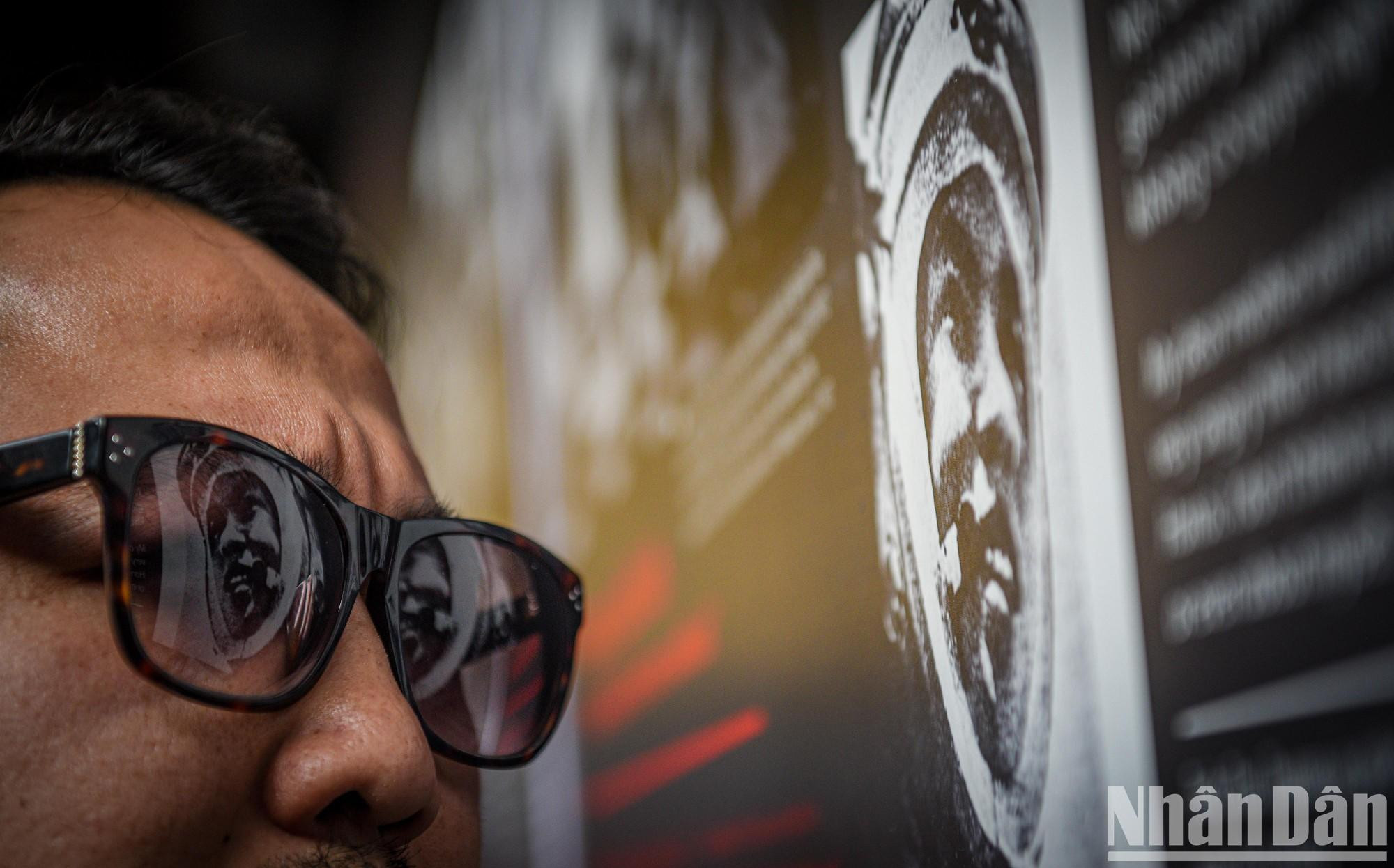 战争岁月里的实物让观众十分激动。