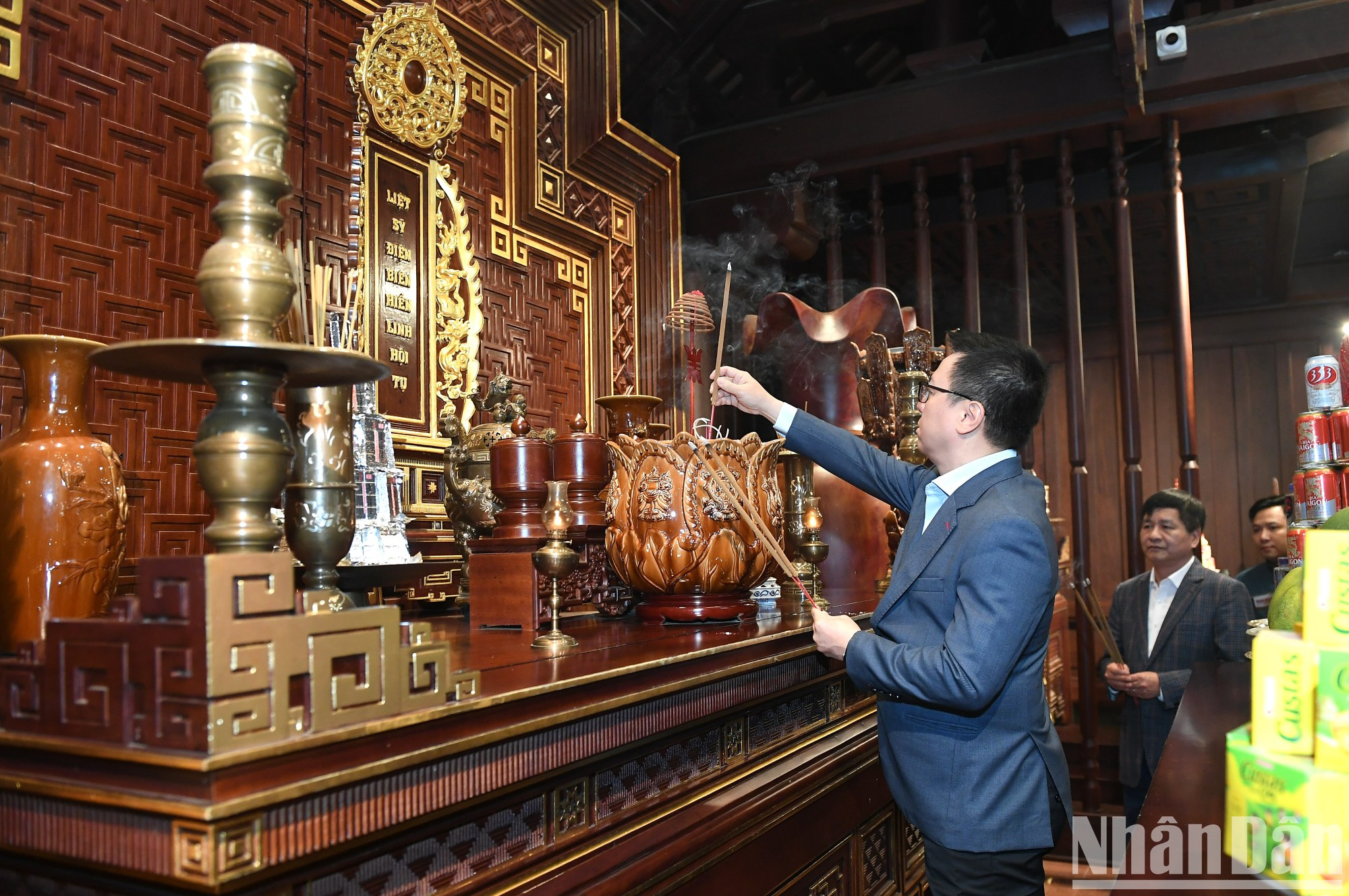 《人民报》社工作组与奠边省省委举行工作会议【组图】 ảnh 9 《人民报》社工作组与奠边省省委举行工作会议【组图】 ảnh 9