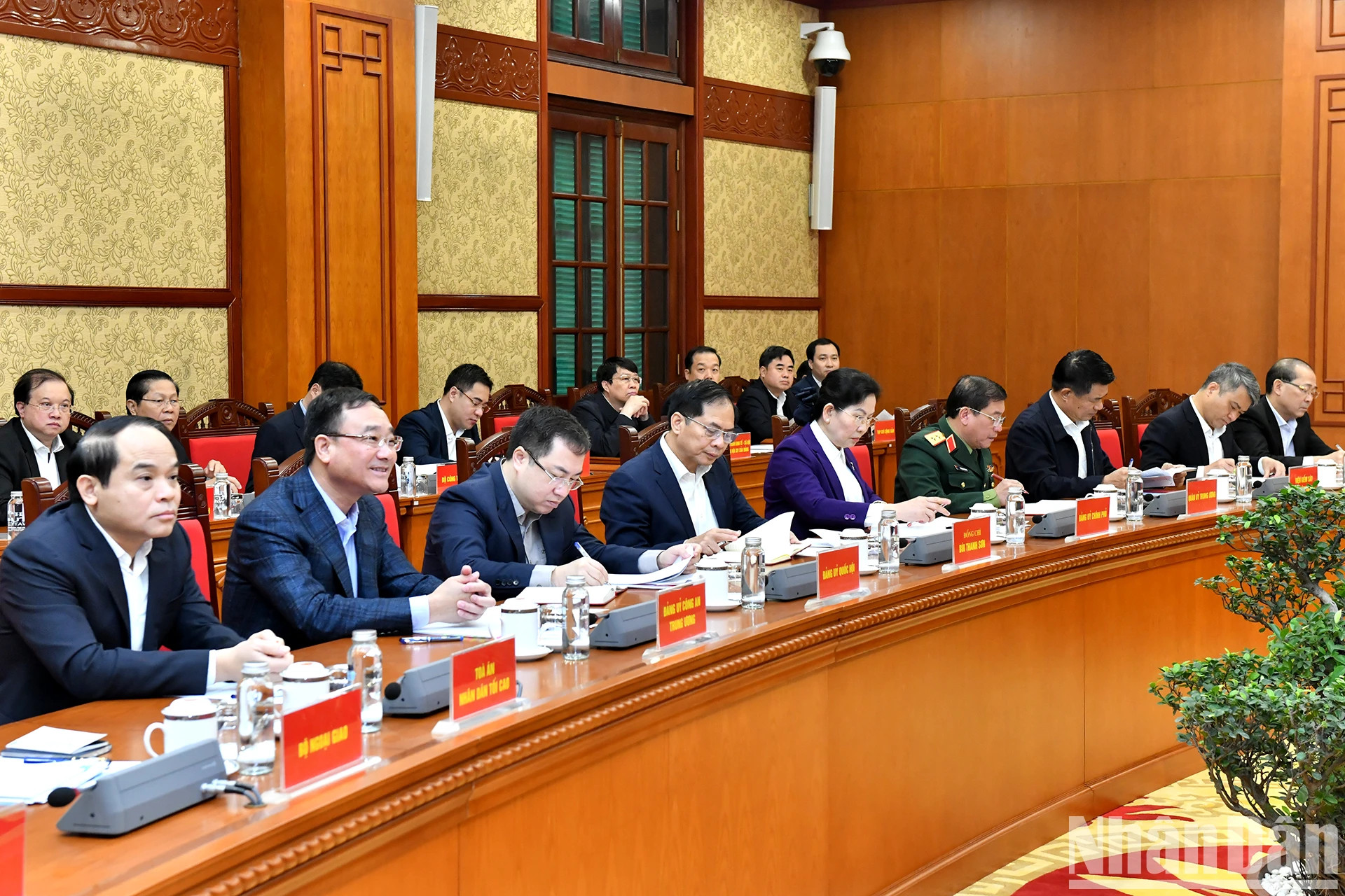 与会代表们。 与会代表们。