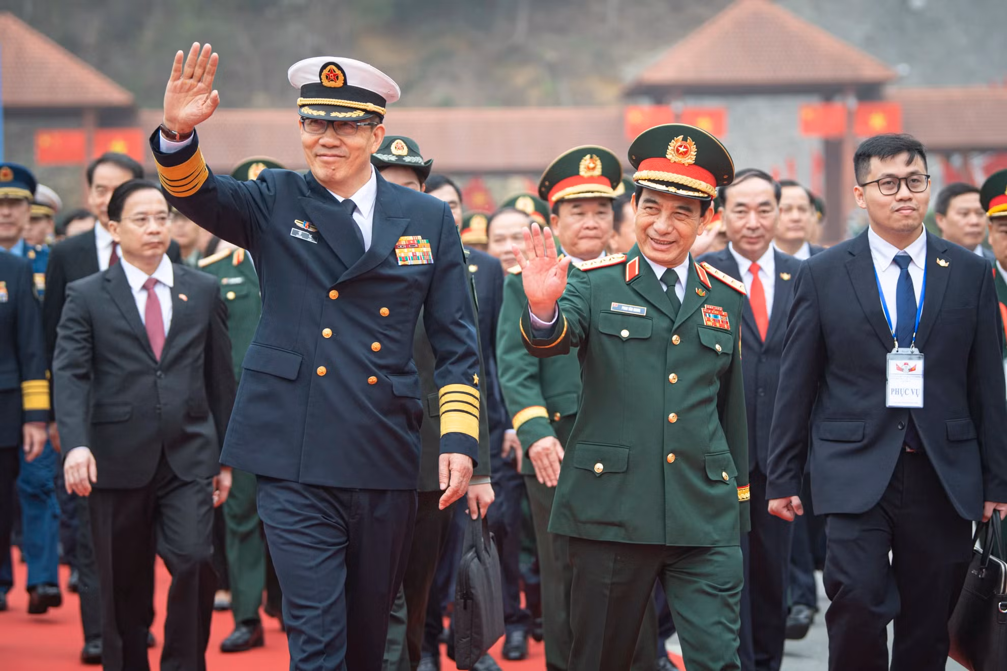 边境国防友好交流活动是落实中越两党两国领导人重要共识的具体举措。其有助于进一步增进两国边防部队、地方政府及边境民众之间的友谊与团结，推动越中两军务实合作，为构建和平、友好、稳定、合作与发展的边界作出积极贡献。