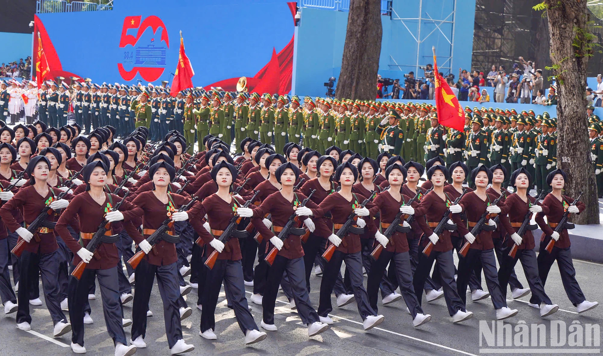 南方女游击方队参与总彩排。