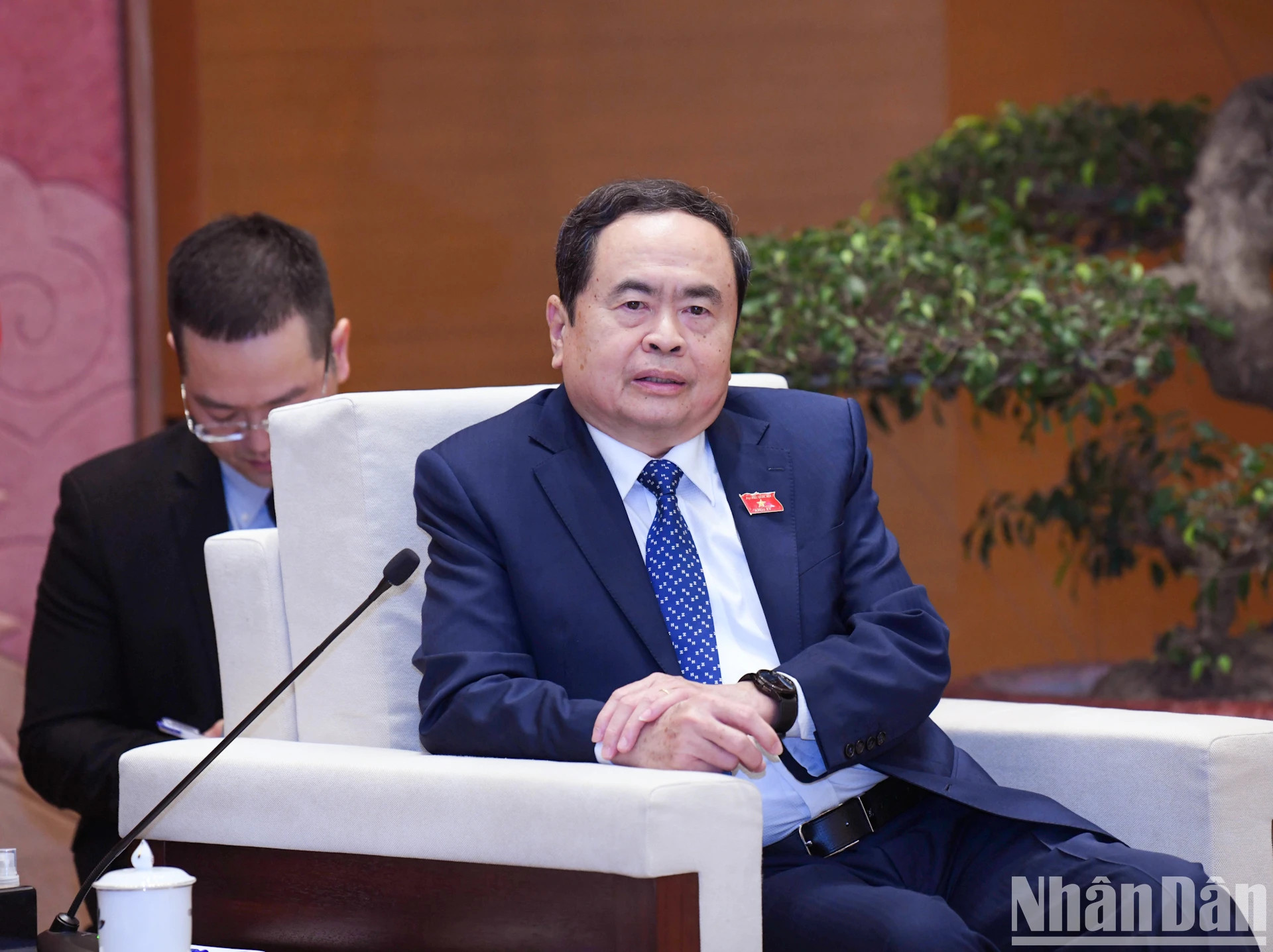 国会主席陈青敏致辞。