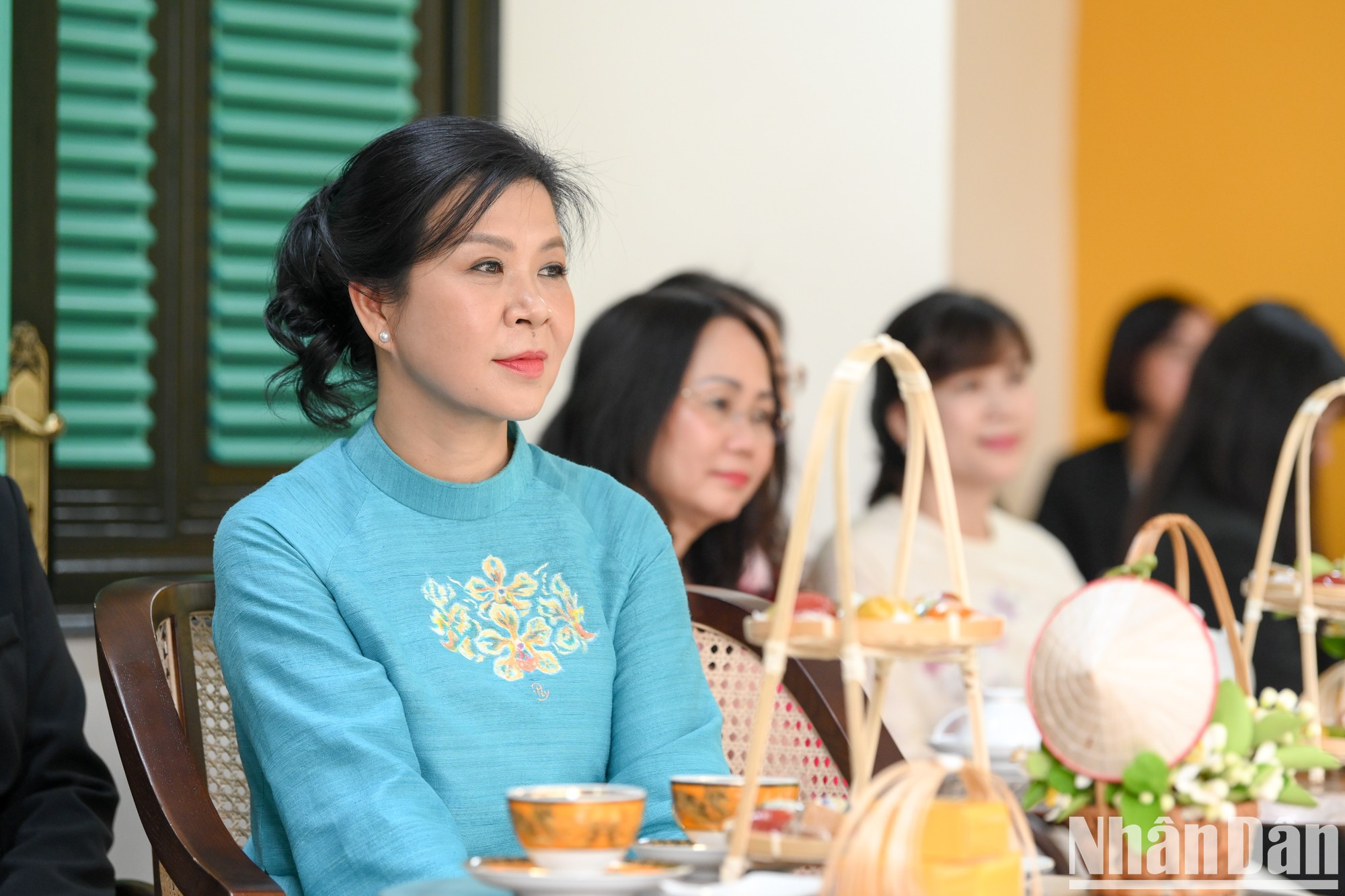 越南国家主席苏林夫人吴芳璃。 越南国家主席苏林夫人吴芳璃。