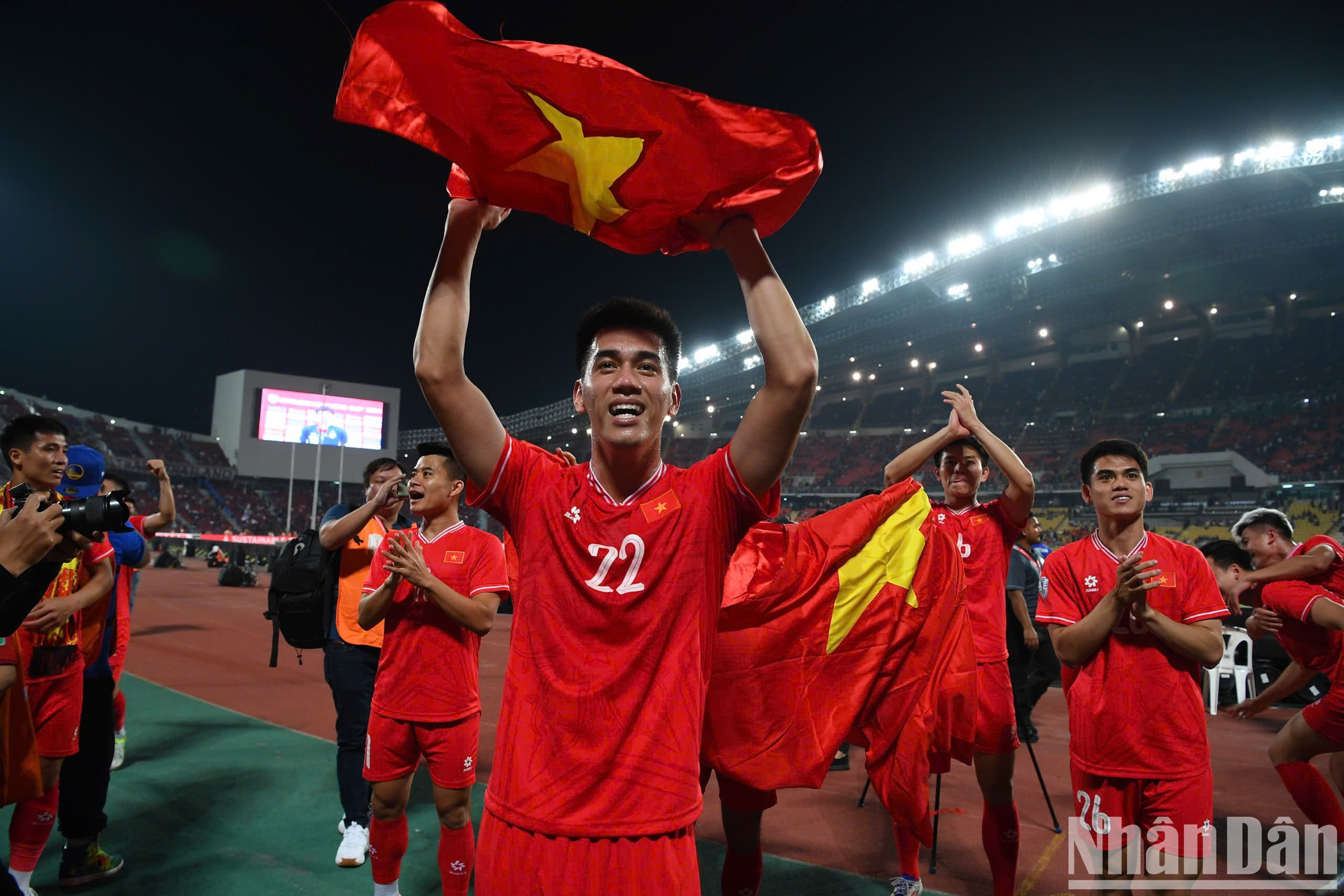 替补出场的前锋阮进灵表现出色，成功完成了接替阮春山的任务。