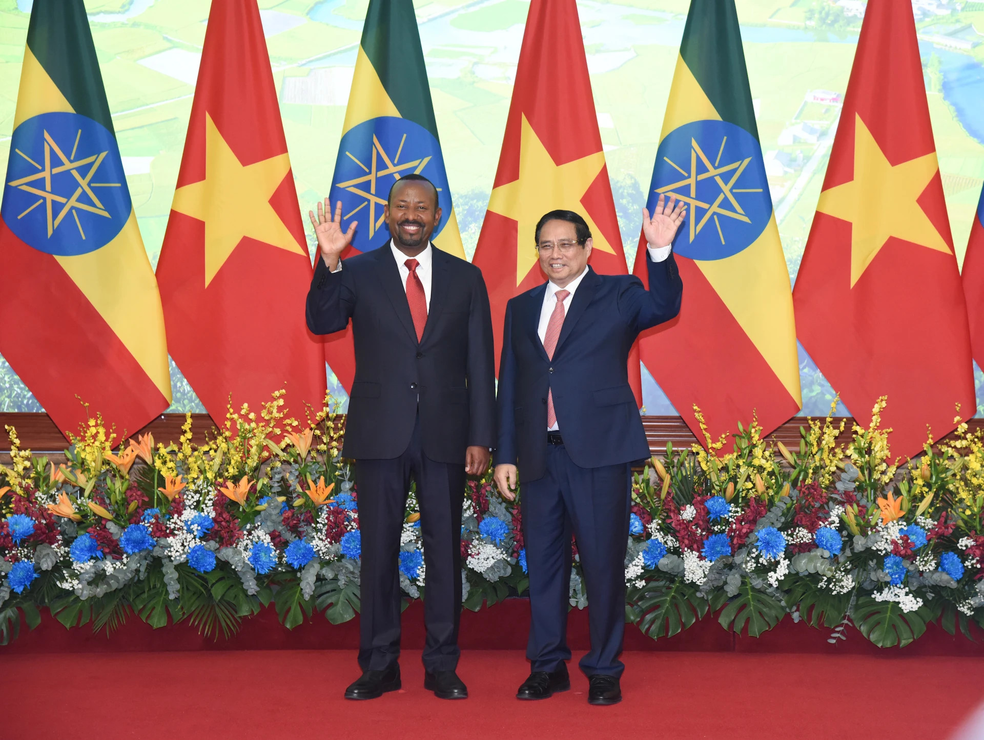 范明正总理与阿比·艾哈迈德·阿里总理。