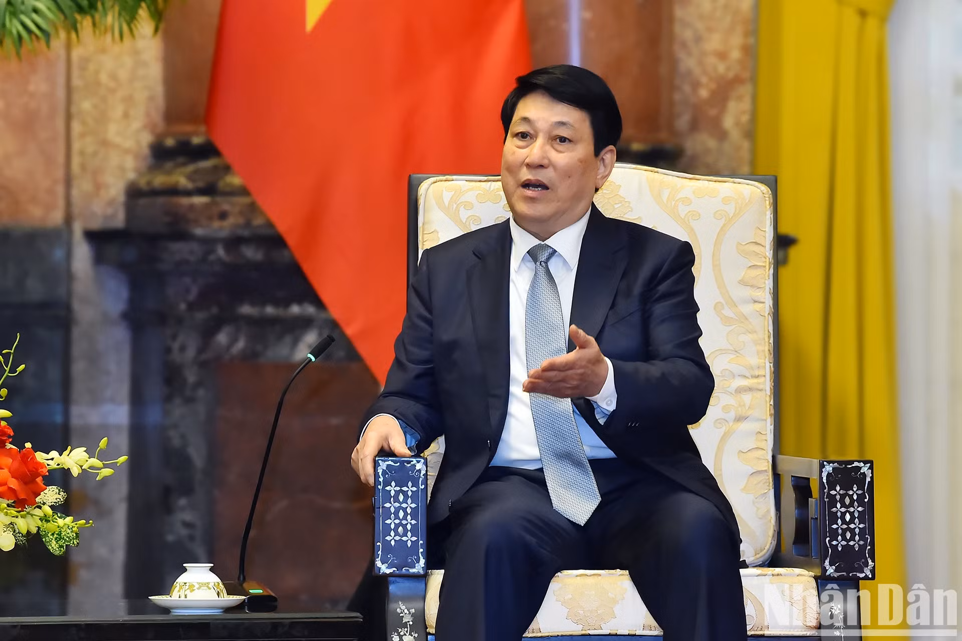 梁强主席在会上发表讲话。