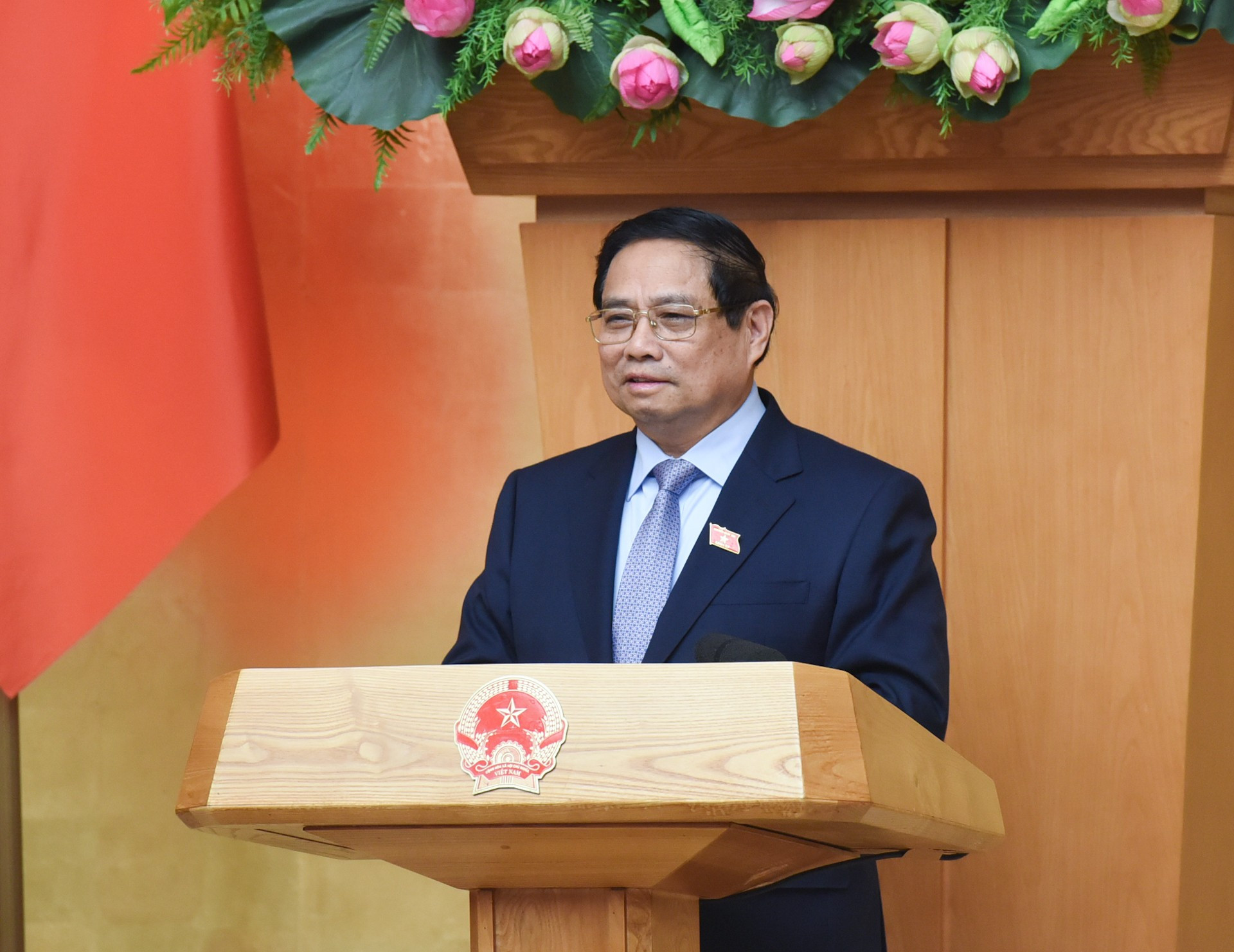 政府总理范明正在2025年4月政府例行会议上发表讲话。 政府总理范明正在2025年4月政府例行会议上发表讲话。
