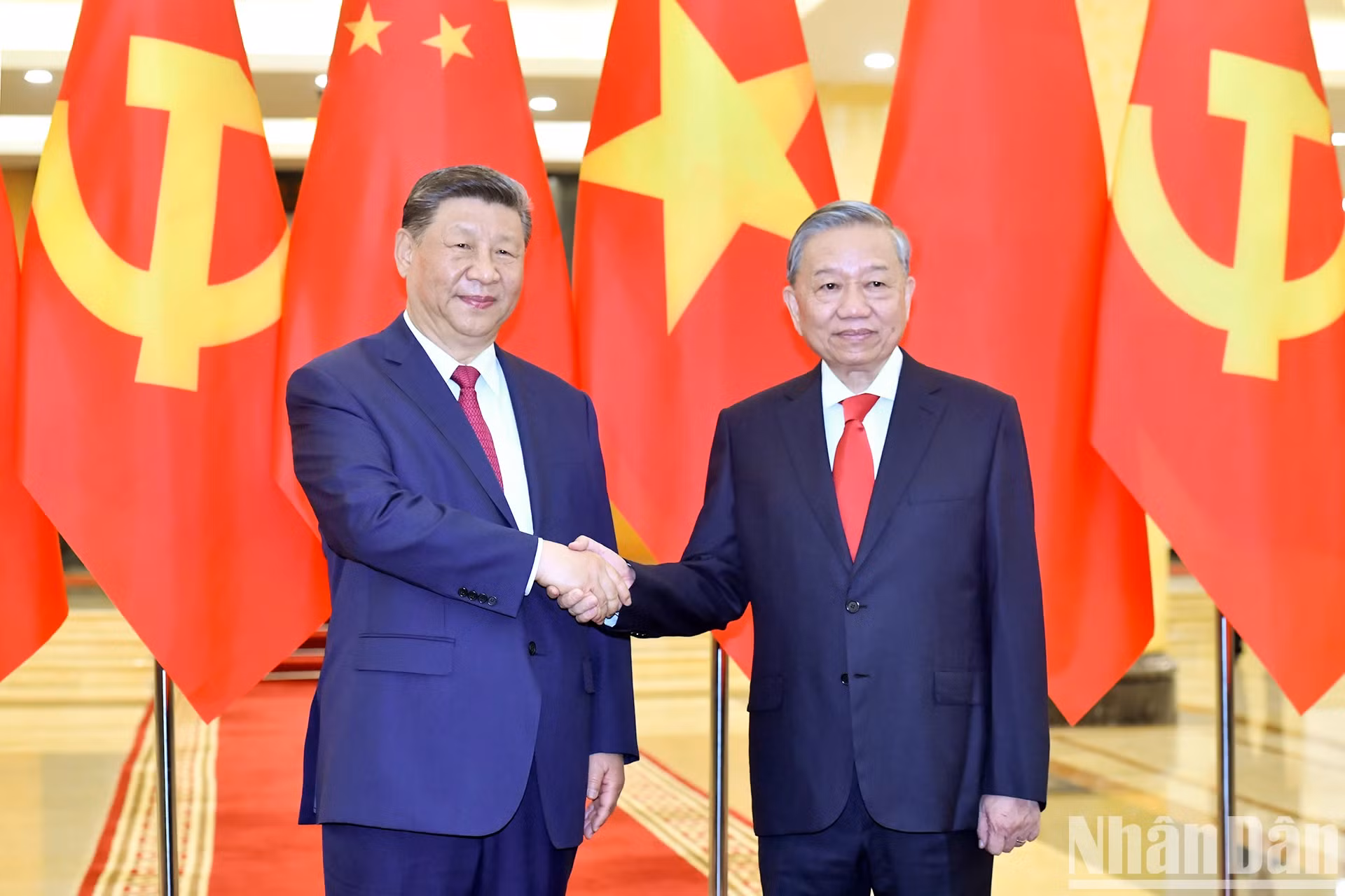 越共中央总书记苏林和中共中央总书记、中国国家主席习近平。