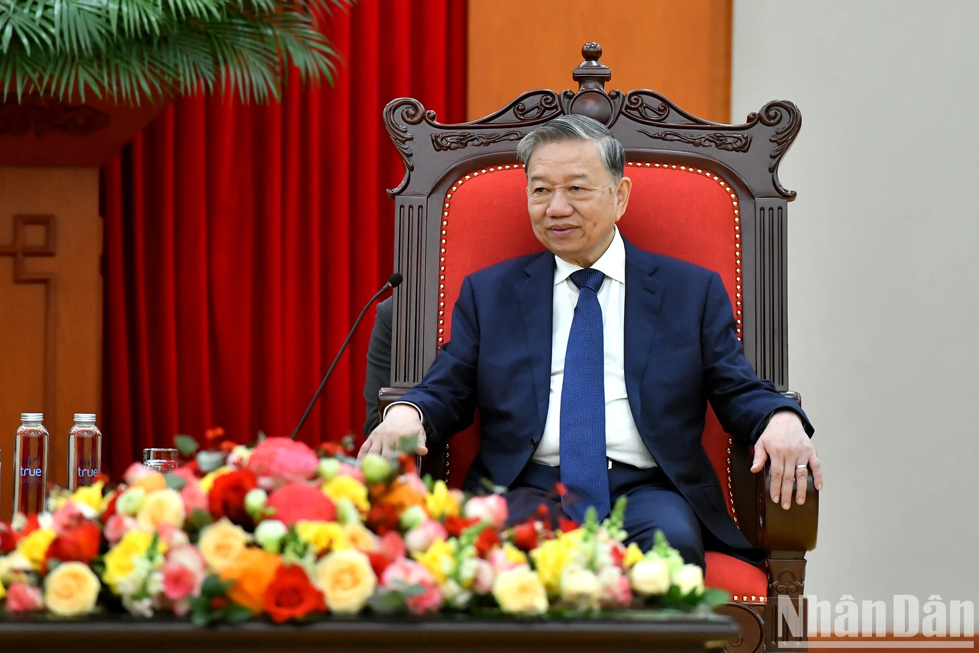 越共中央总书记苏林在会见中致辞。