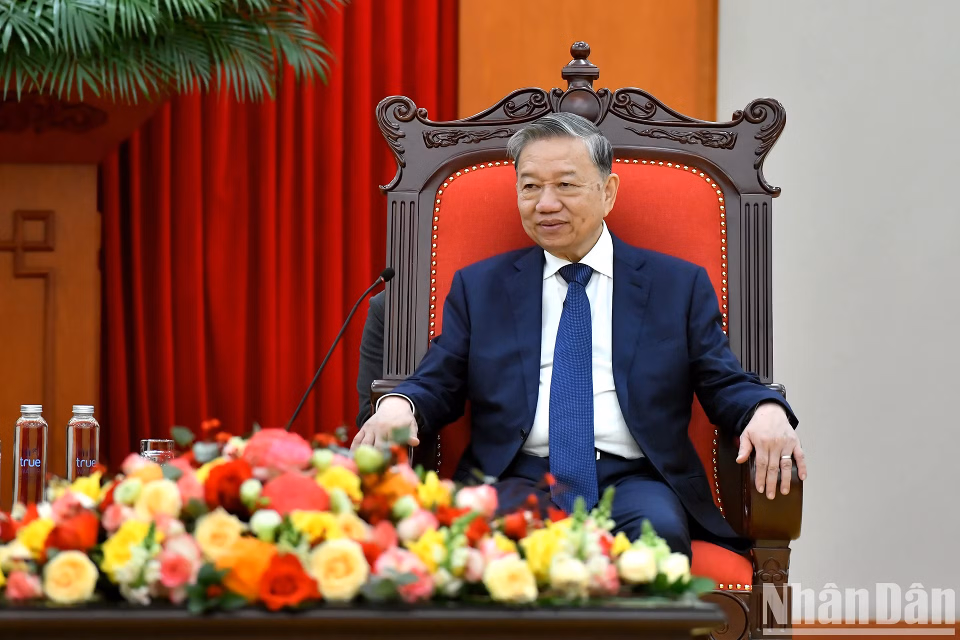 越共中央总书记苏林在会见中致辞。
