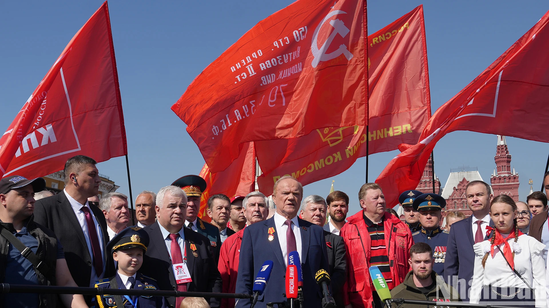 在接受媒体记者的采访时，俄罗斯联邦共产党中央委员会主席根纳季·久加诺夫（Gennady Zyuganov）强调，列宁的一生是无私奋斗的典范，致力于捍卫人工阶级的利益，推动民族之间的平等和友好合作。