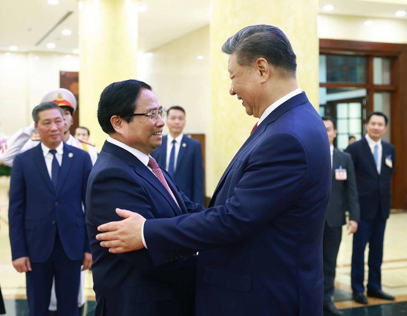 越南政府总理范明正和中共中央总书记、中国国家主席习近平。 越南政府总理范明正和中共中央总书记、中国国家主席习近平。