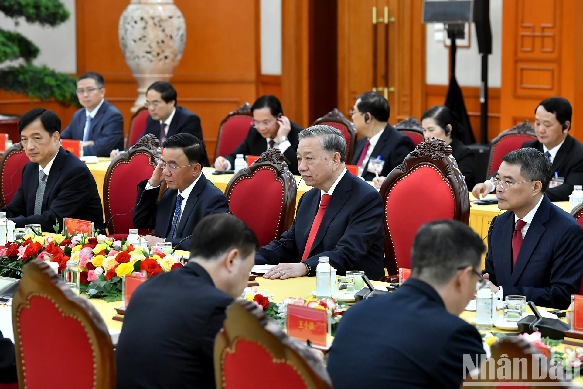 越共中央总书记苏林在会谈上发表讲话。 越共中央总书记苏林在会谈上发表讲话。
