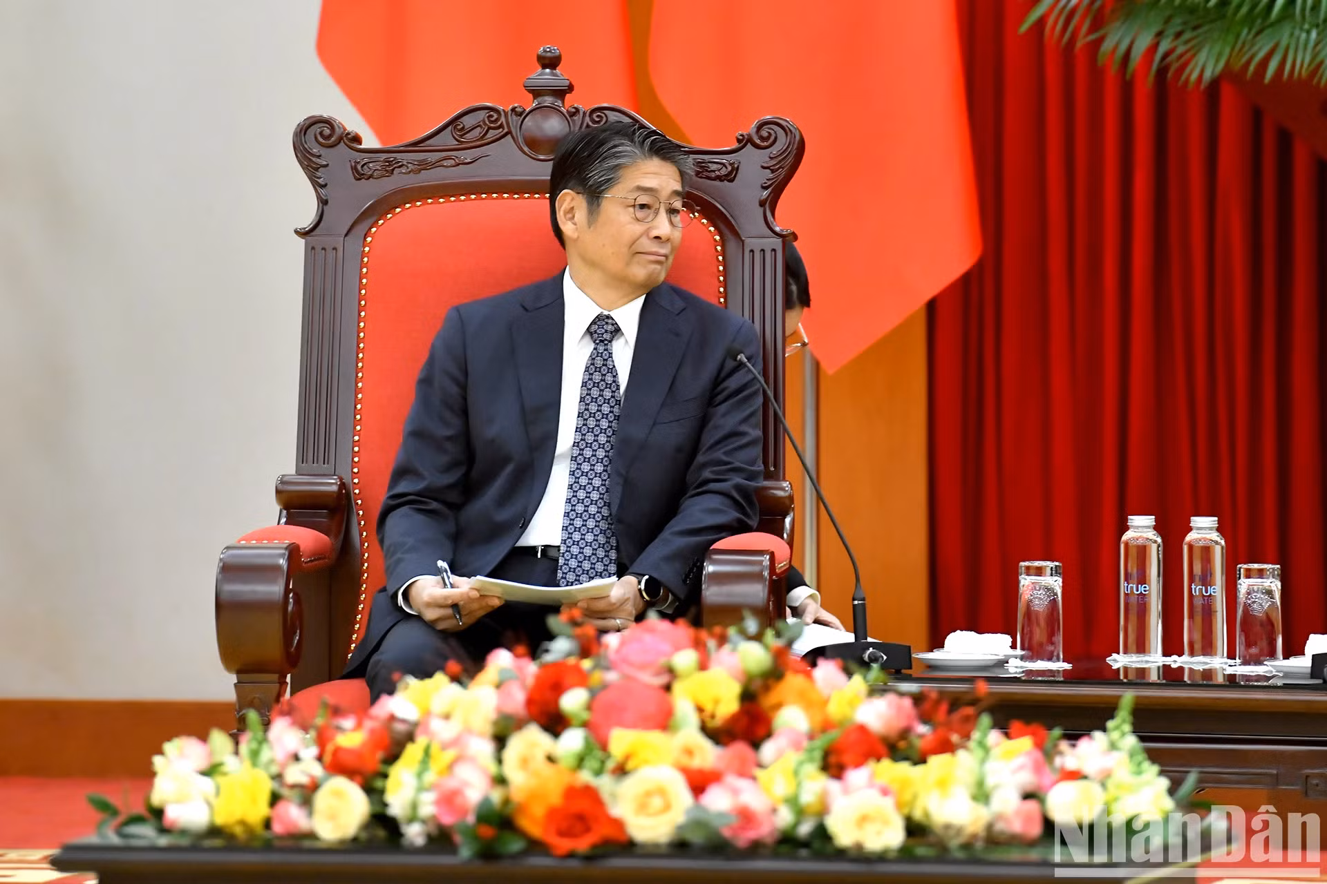 日本驻越南大使伊藤直树在会见中致辞。