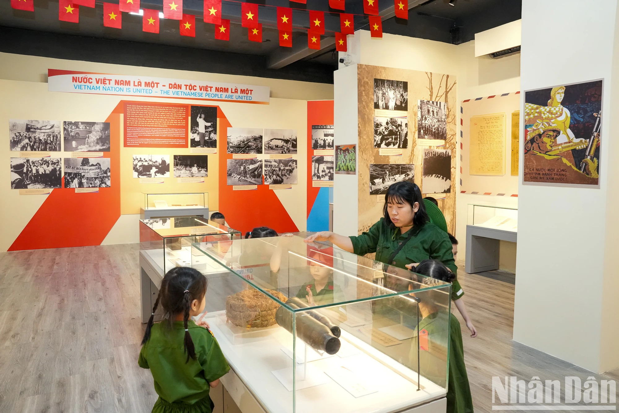 “越南是一个国家，越南民族是一个民族”主题展区。
