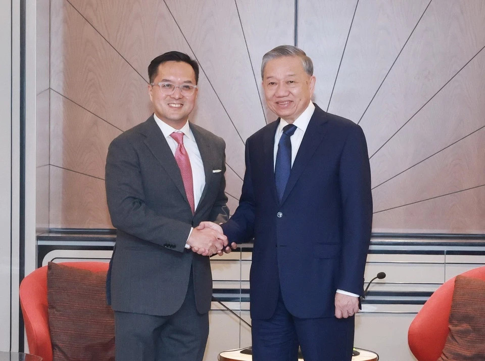 越共中央总书记苏林会见Gojek集团首席执行官兼董事长Patrick Walujo。 越共中央总书记苏林会见Gojek集团首席执行官兼董事长Patrick Walujo。