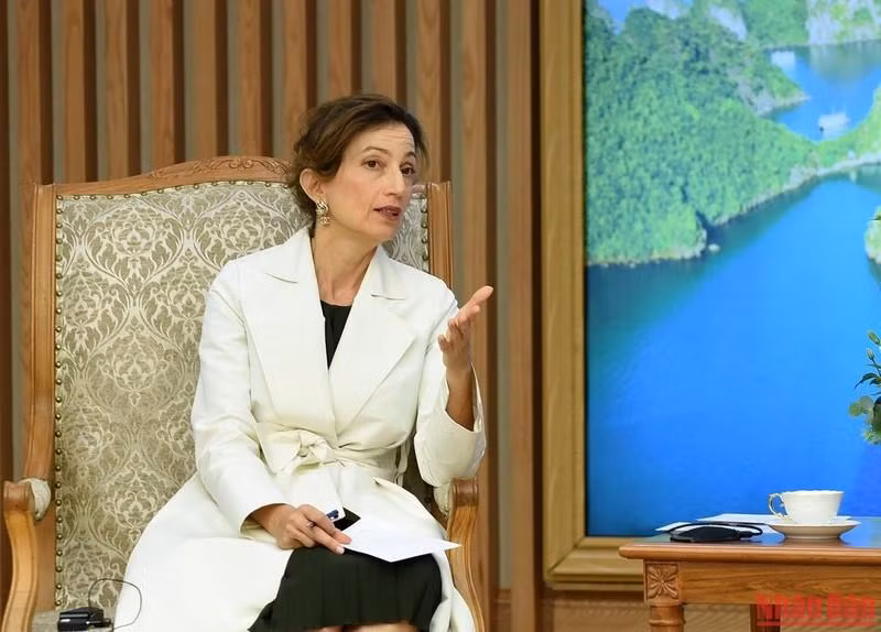 奥德蕾·阿祖莱总干事高度评价并大力支持范明正总理有关推动越南与联合国教科文组织之间合作关系的倡议。 奥德蕾·阿祖莱总干事高度评价并大力支持范明正总理有关推动越南与联合国教科文组织之间合作关系的倡议。