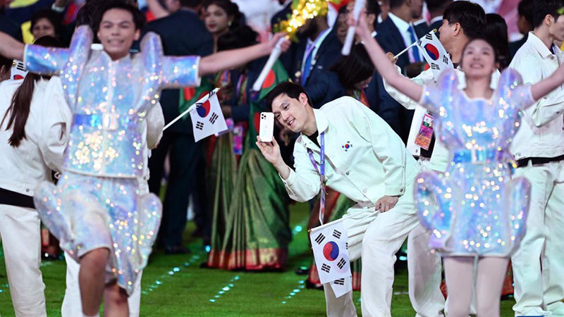 韩国体育健儿自拍做留念。 韩国体育健儿自拍做留念。