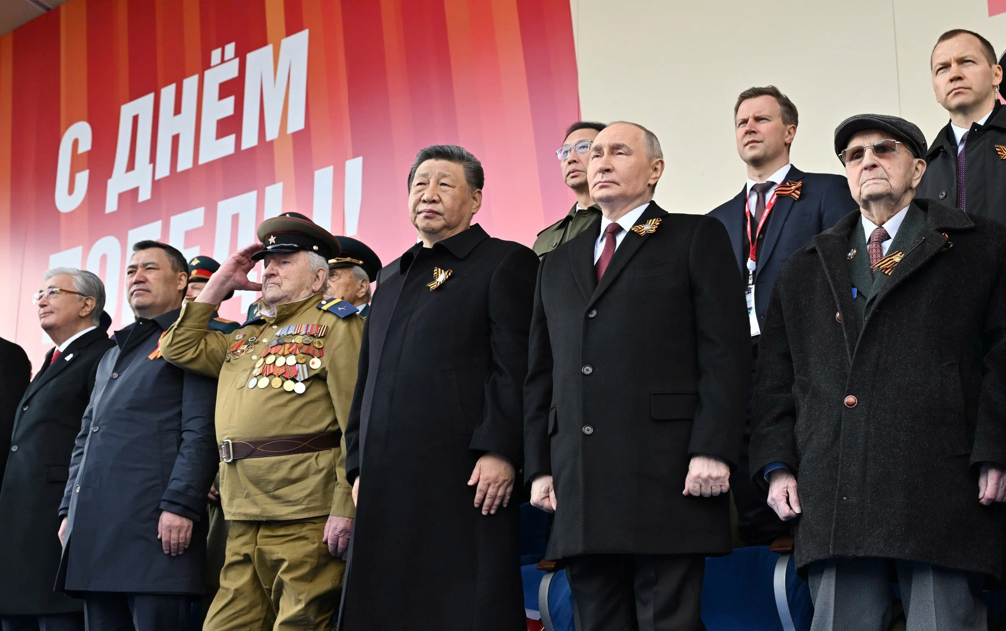 俄罗斯联邦总统普京,中共中央总书记、中国国家主席习近平等领导人出席阅兵式。 俄罗斯联邦总统普京,中共中央总书记、中国国家主席习近平等领导人出席阅兵式。