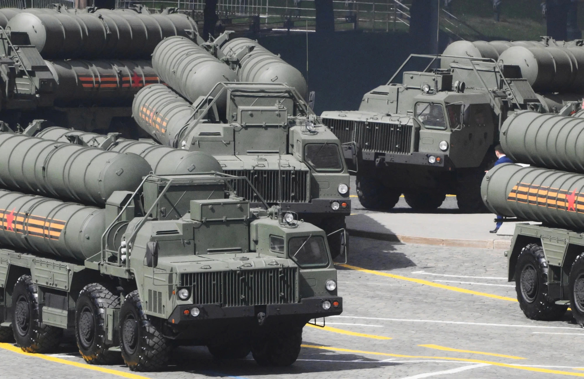 S-400防空导弹。